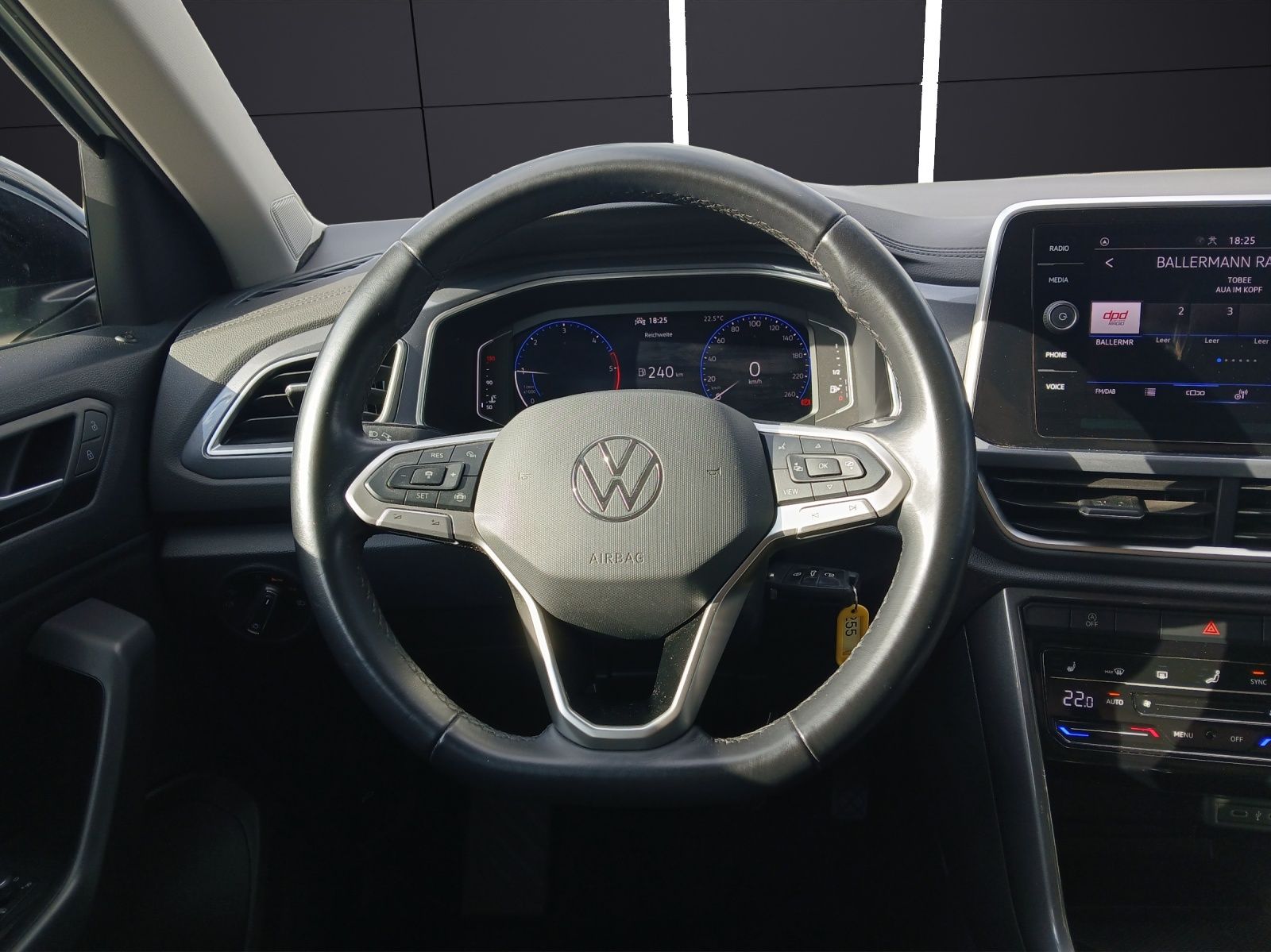Volkswagen T-Roc TDI Style - Samsaru's Car Outlet