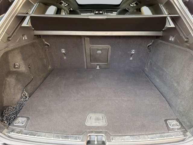 Volvo XC60 Plus Black T8 Recharge AHK elektr. Harman &