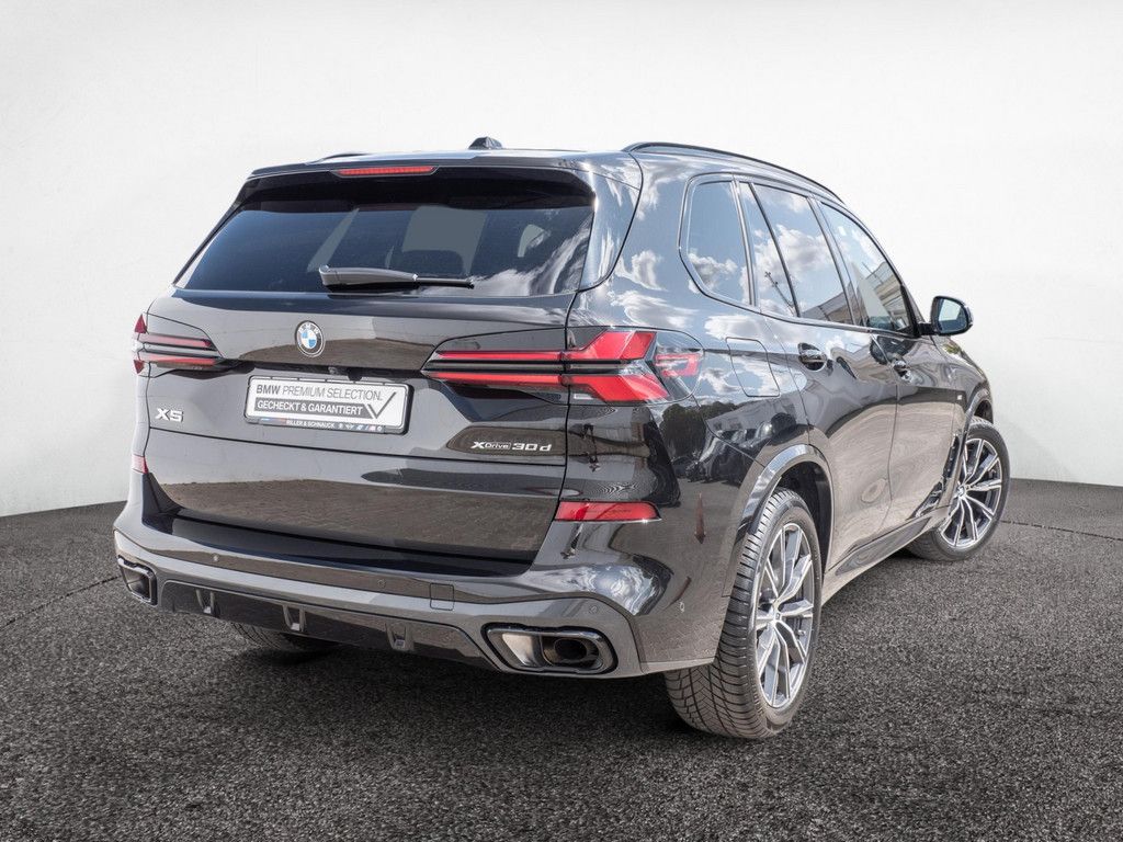 BMW X5 xDrive 30d M-Sport Pro INDIVIDUAL+LUTFEDERUNG