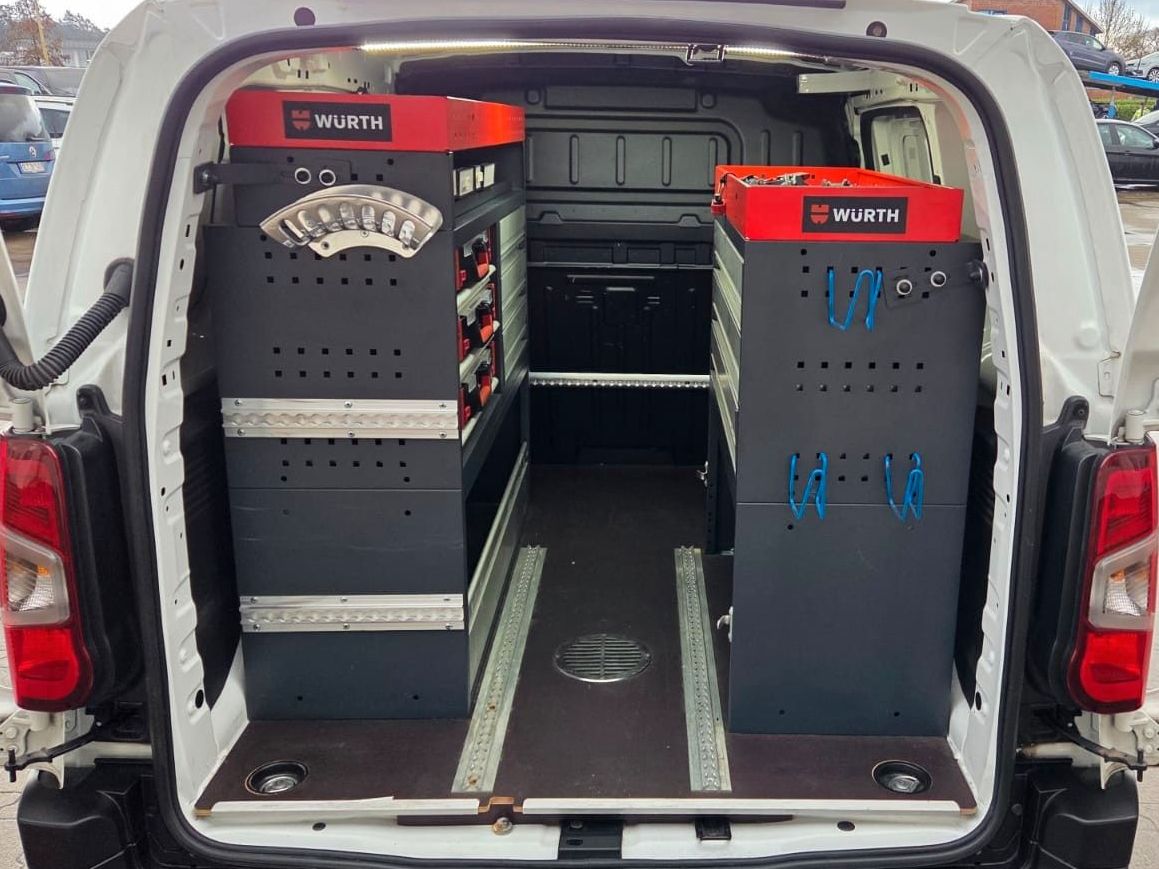 Peugeot Partner l1 1,5d - Samsaru's Car Outlet