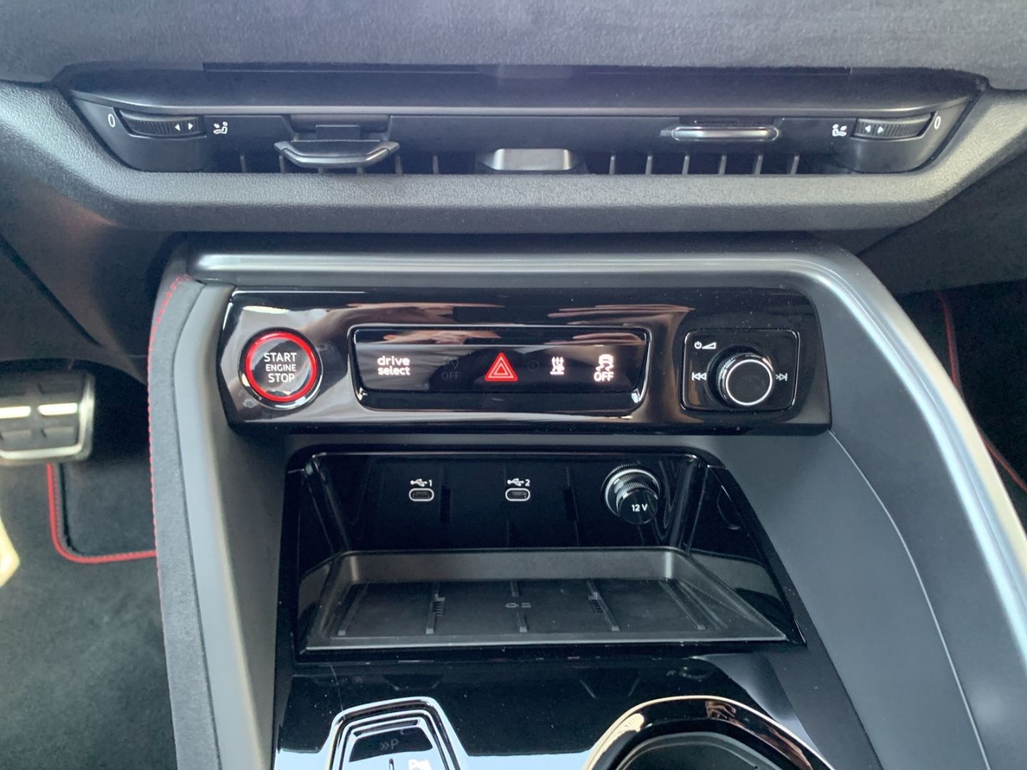 Audi Q5 TFSI quattro Stronic+edition one - Samsaru's Car Outlet