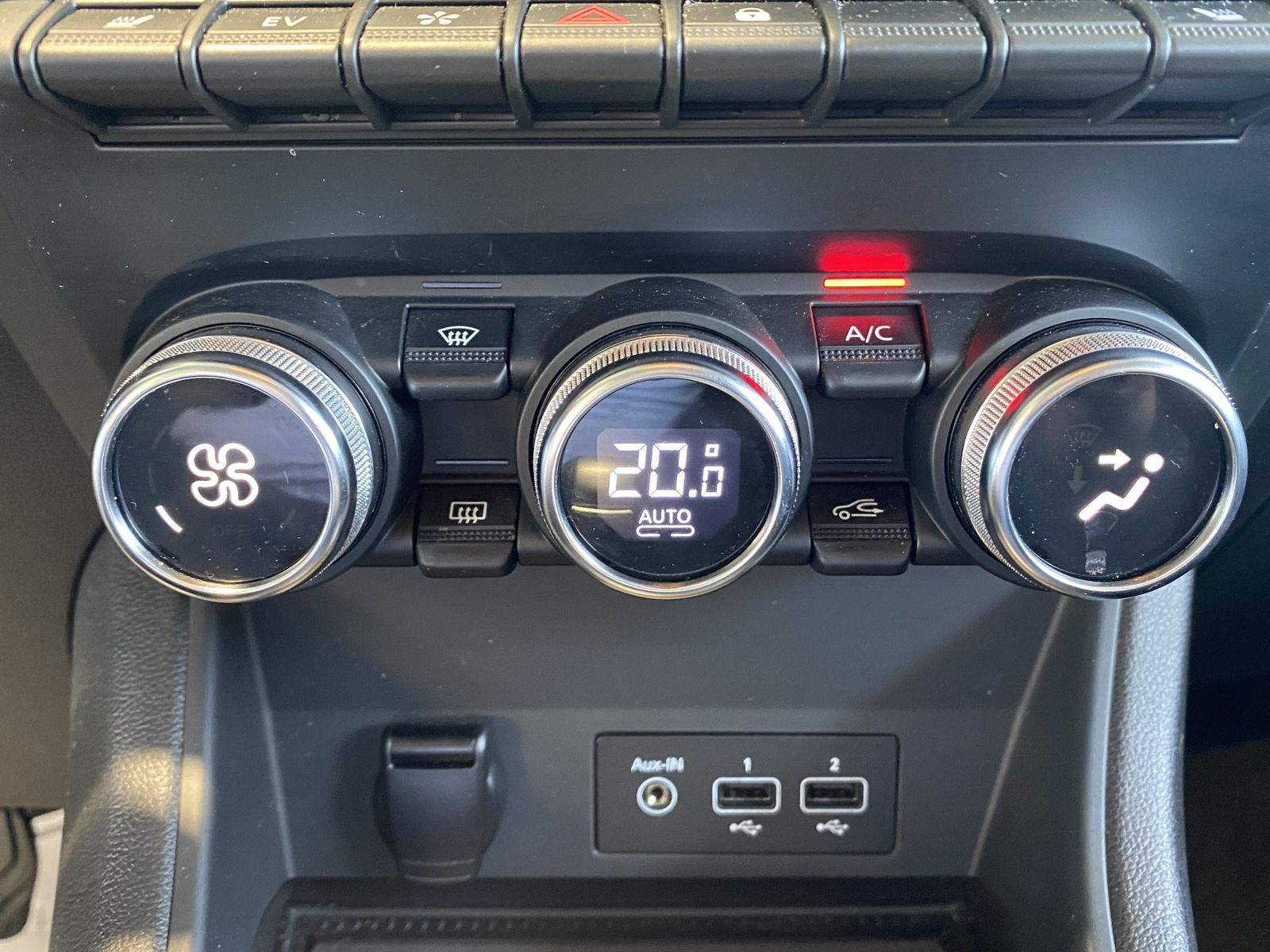 Renault Captur BUSINESS EDITION E-TECH Plug-in - Samsaru's Car Outlet