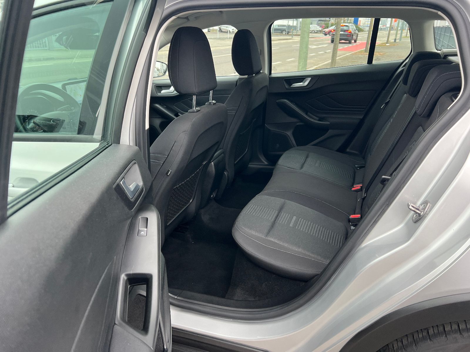 Ford Focus Turnier Active X Aut. - Samsaru's Car Outlet