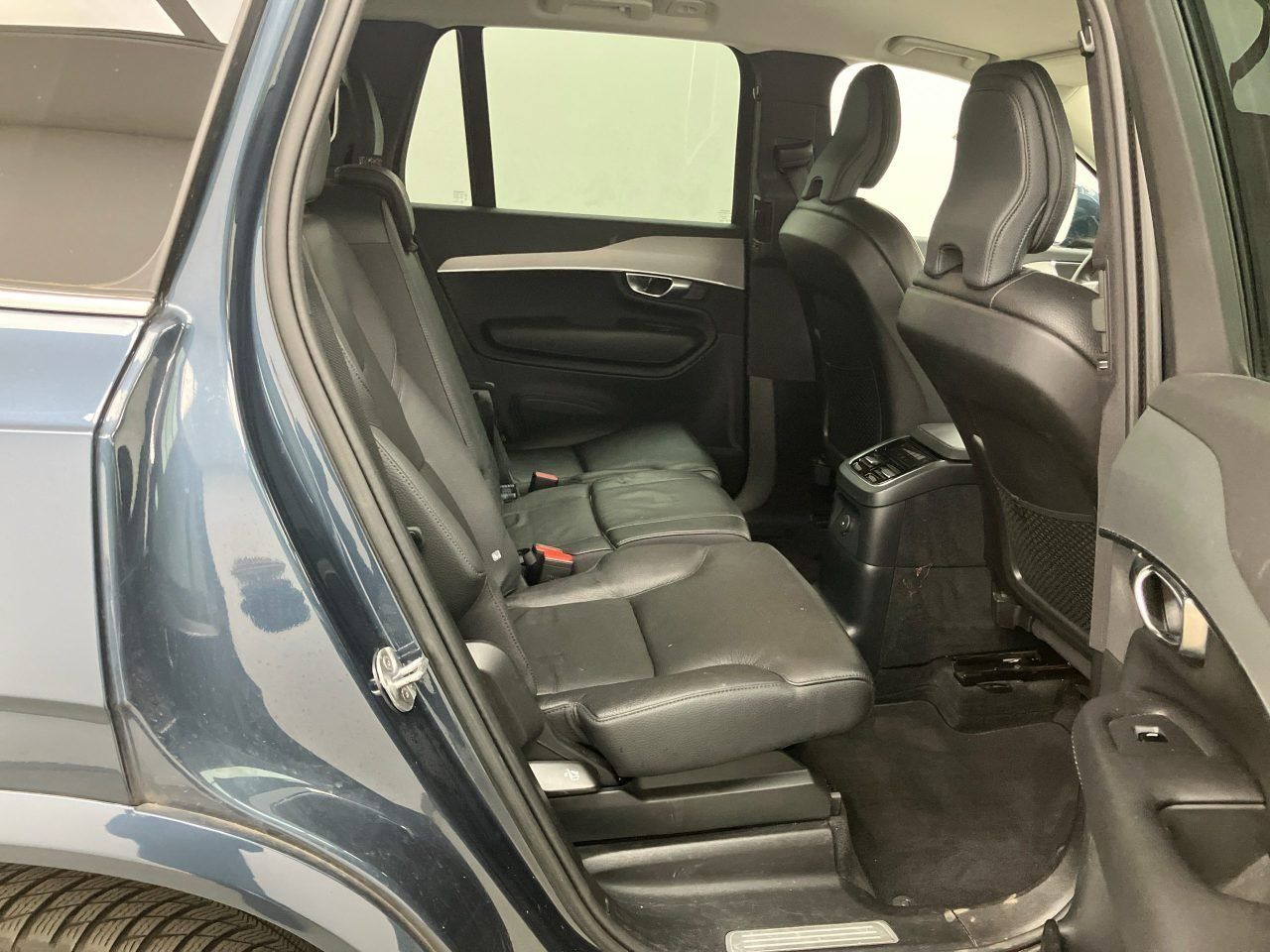 Volvo XC 90 T8 AWD Core Plug-In AHK StHz