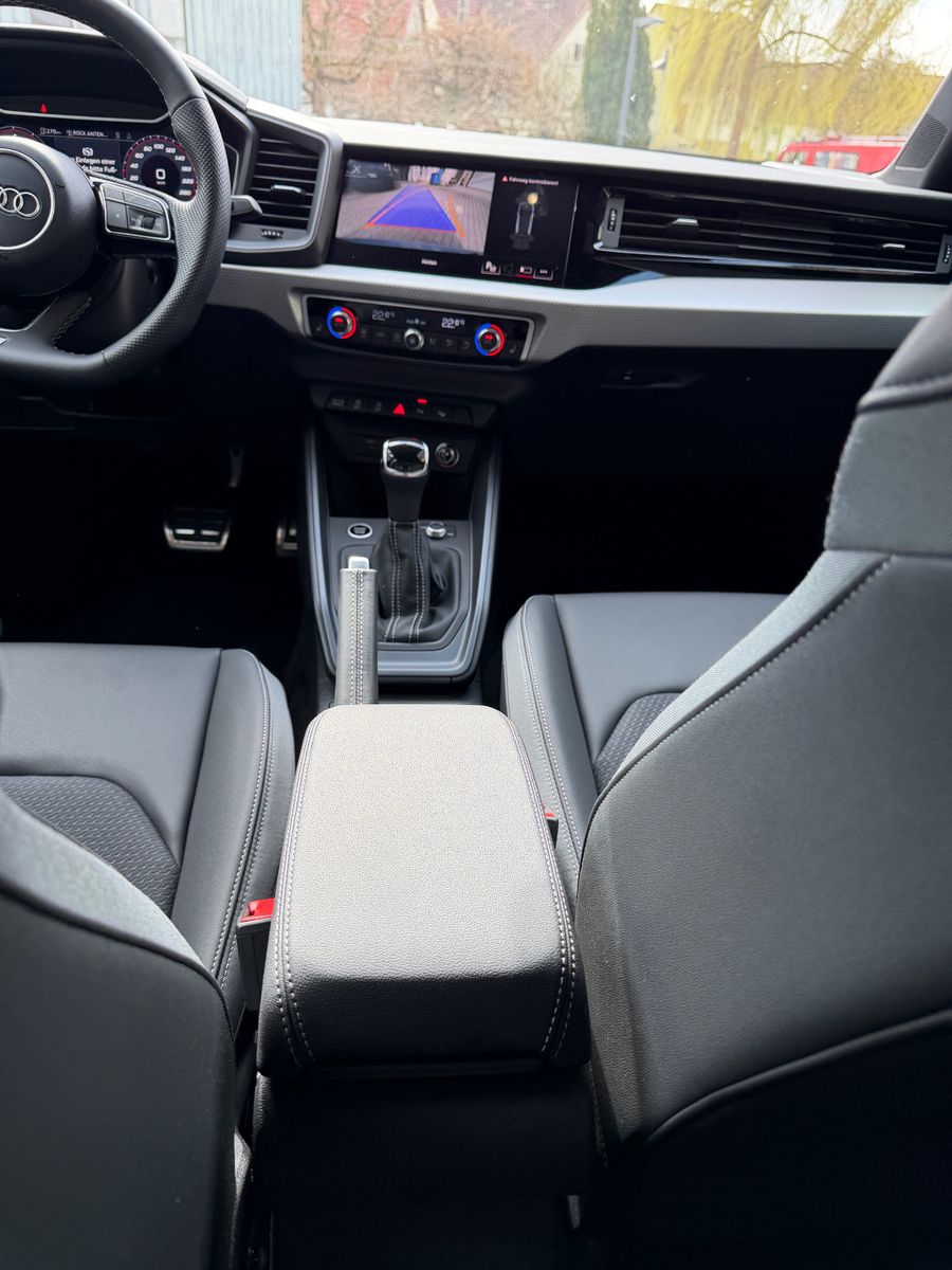 Audi A1 Sportback 40 TFSI S line, S line 2x, VOLL!!
