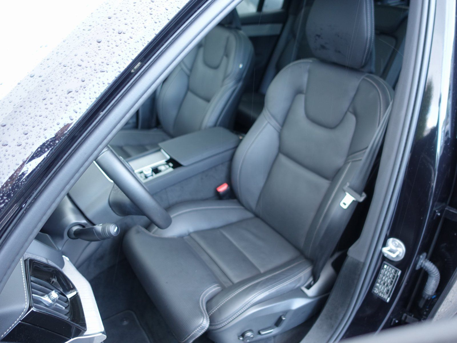 Volvo XC90 Plus Dark T8 AWD Plug-in Hybrid/B&W/Four-C