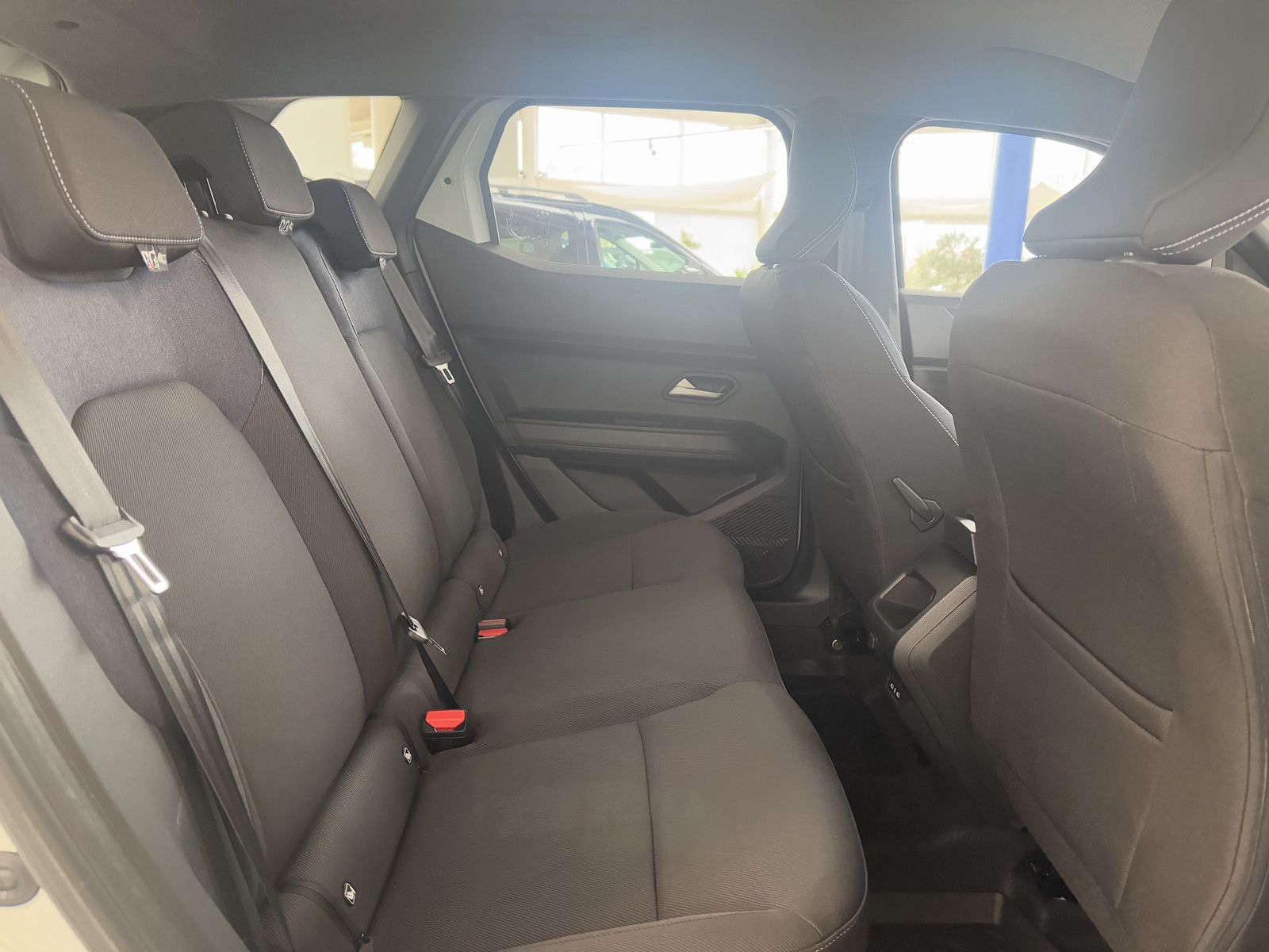 Dacia Duster III TCe 130 EXPRESSION 4x4 - Samsaru's Car Outlet
