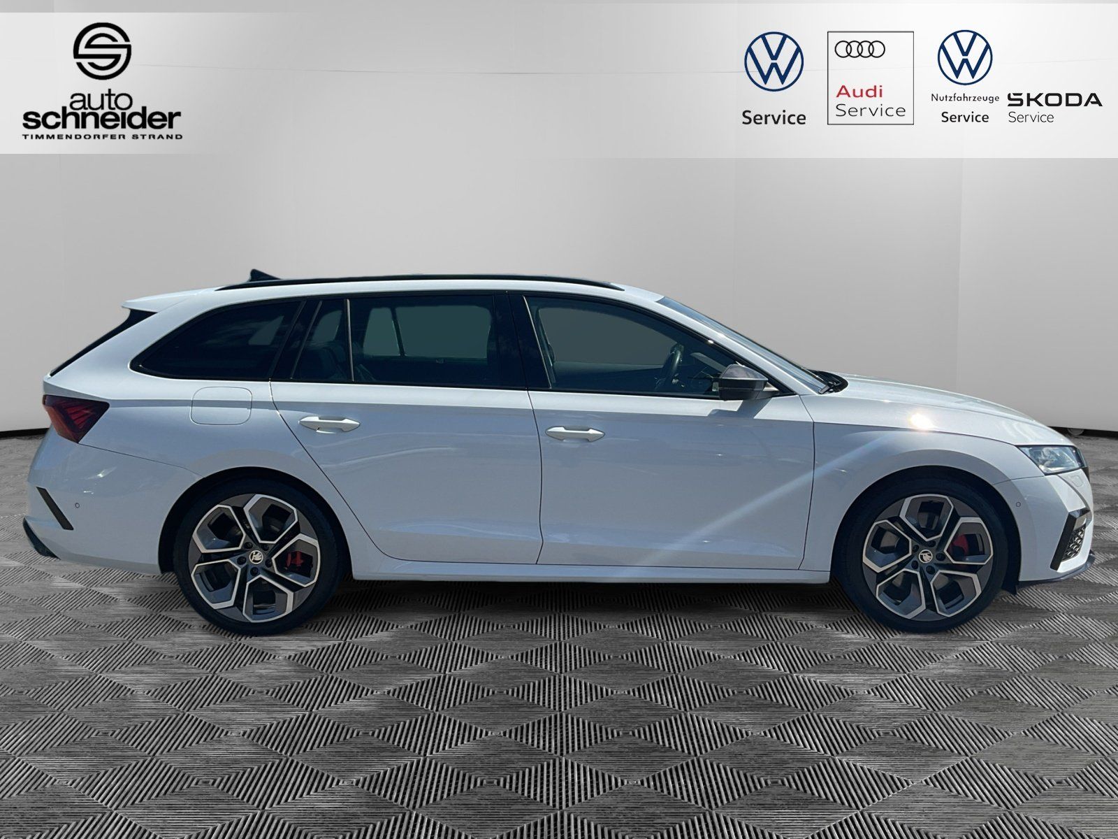 Skoda Octavia Combi RS 2.0 TSI DSG First Edition - Samsaru's Car Outlet