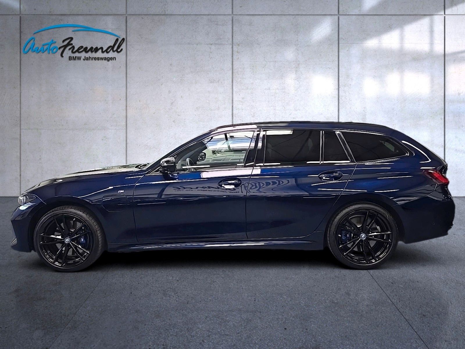 BMW 330e xDrive M Sport Pro - Samsaru's Car Outlet