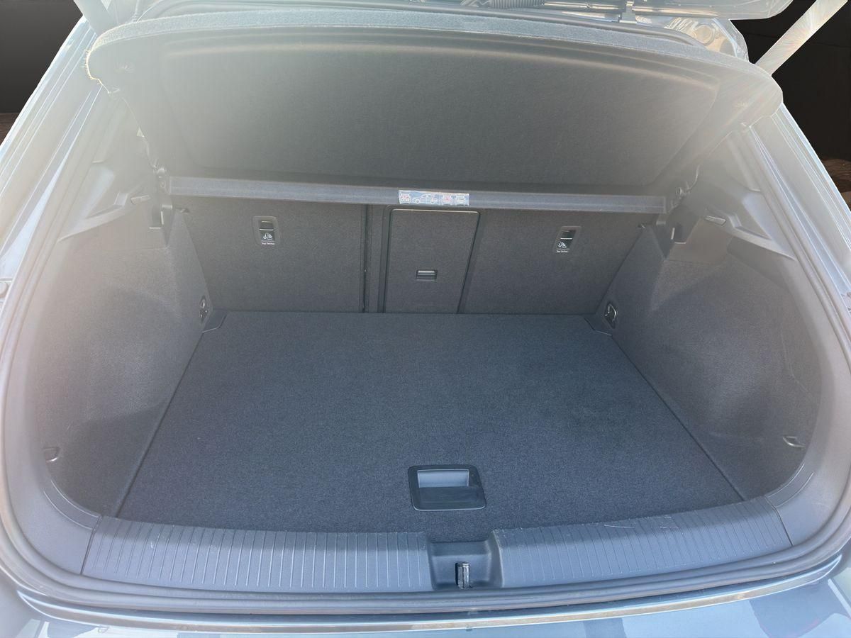 Volkswagen T-Roc Sport 1.5 TSI DSG - Samsaru's Car Outlet