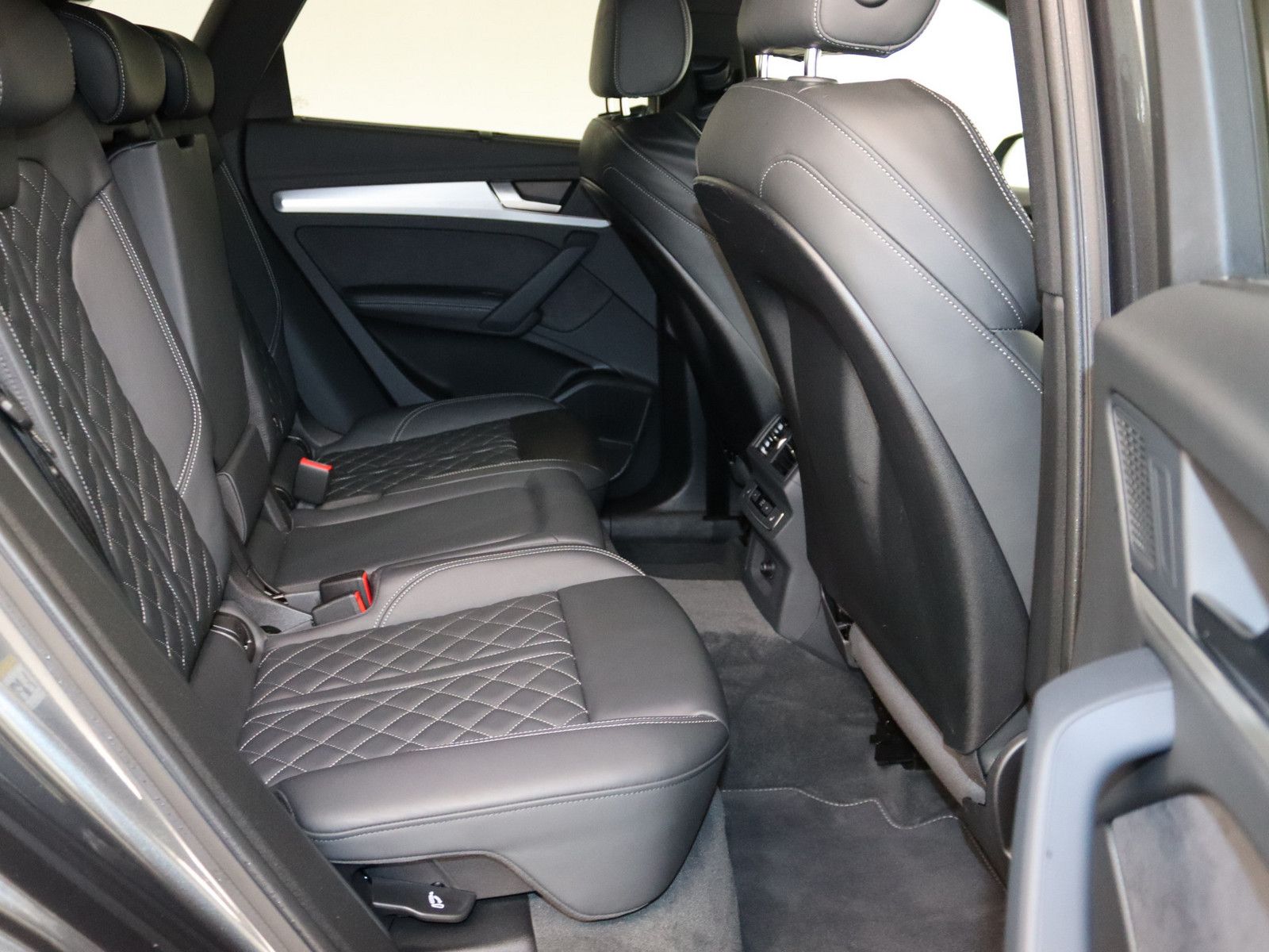 Audi Q5 50 TDI quattro S line AHK PANO 360° STANDHZ