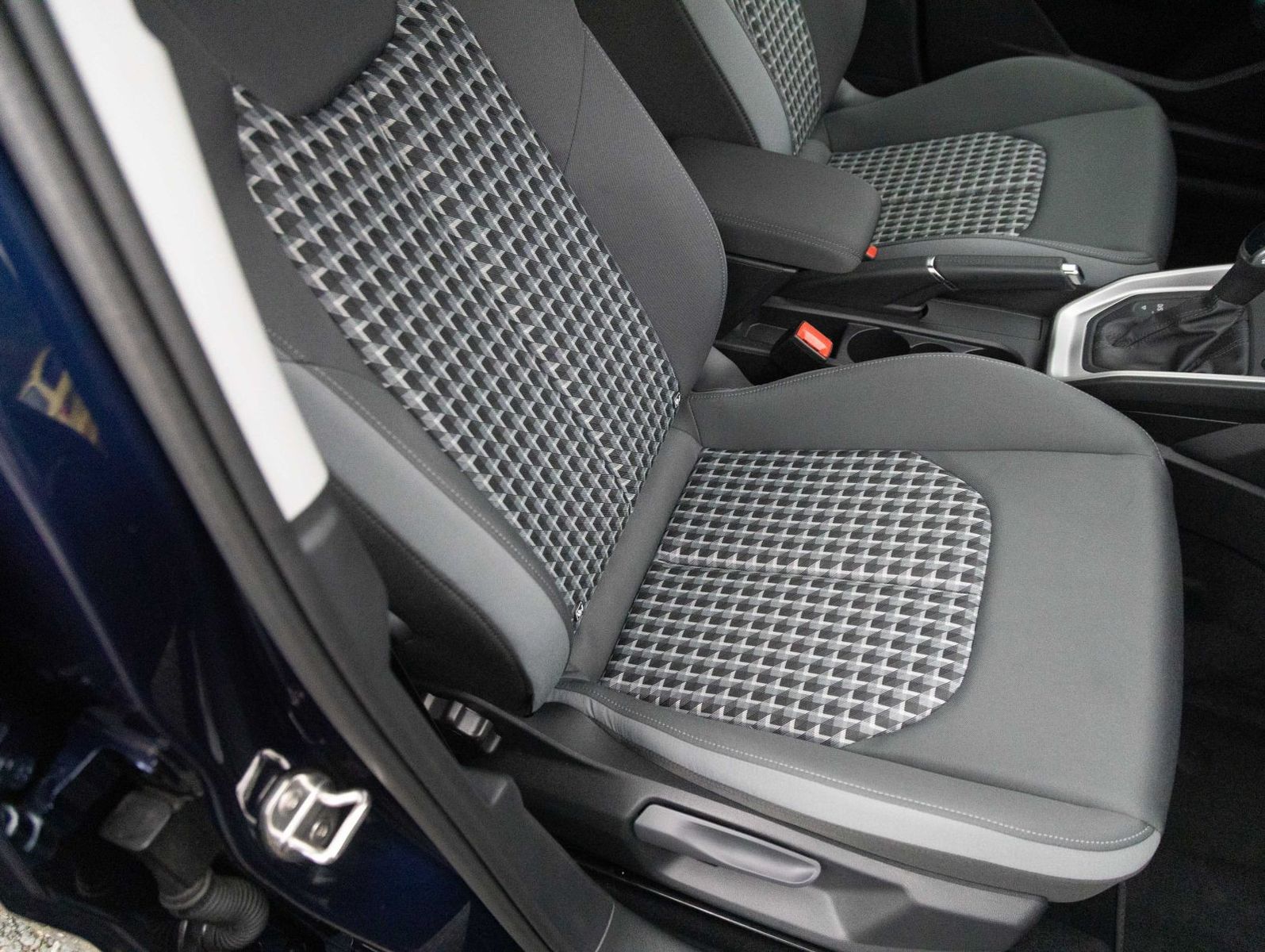 Audi A1 allstreet 30TFSI Stronic Sitzhzg GRA EPH DAB