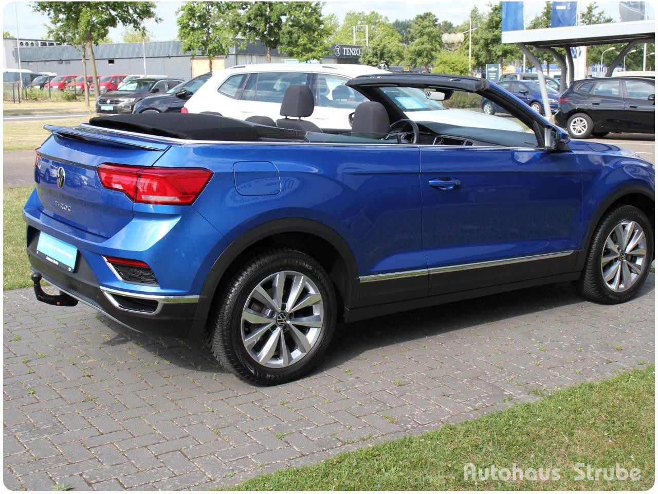 Volkswagen T-Roc Cabriolet Style 1.5 TSI DSG - Samsaru's Car Outlet
