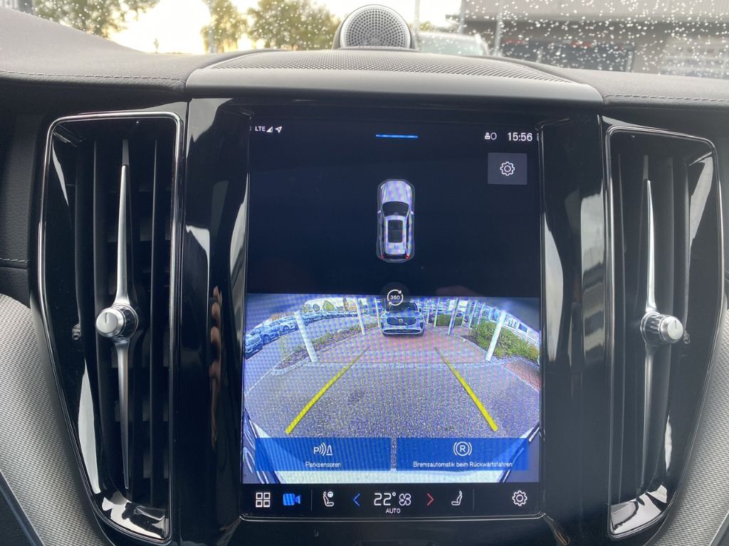 Volvo XC60 R-Design T6 AWD Recharge Plug-In Hybrid AWD