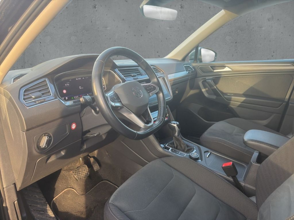 Volkswagen Tiguan Allspace 4x4 2.0 TDI DSG AHK IQ.Light SHZ