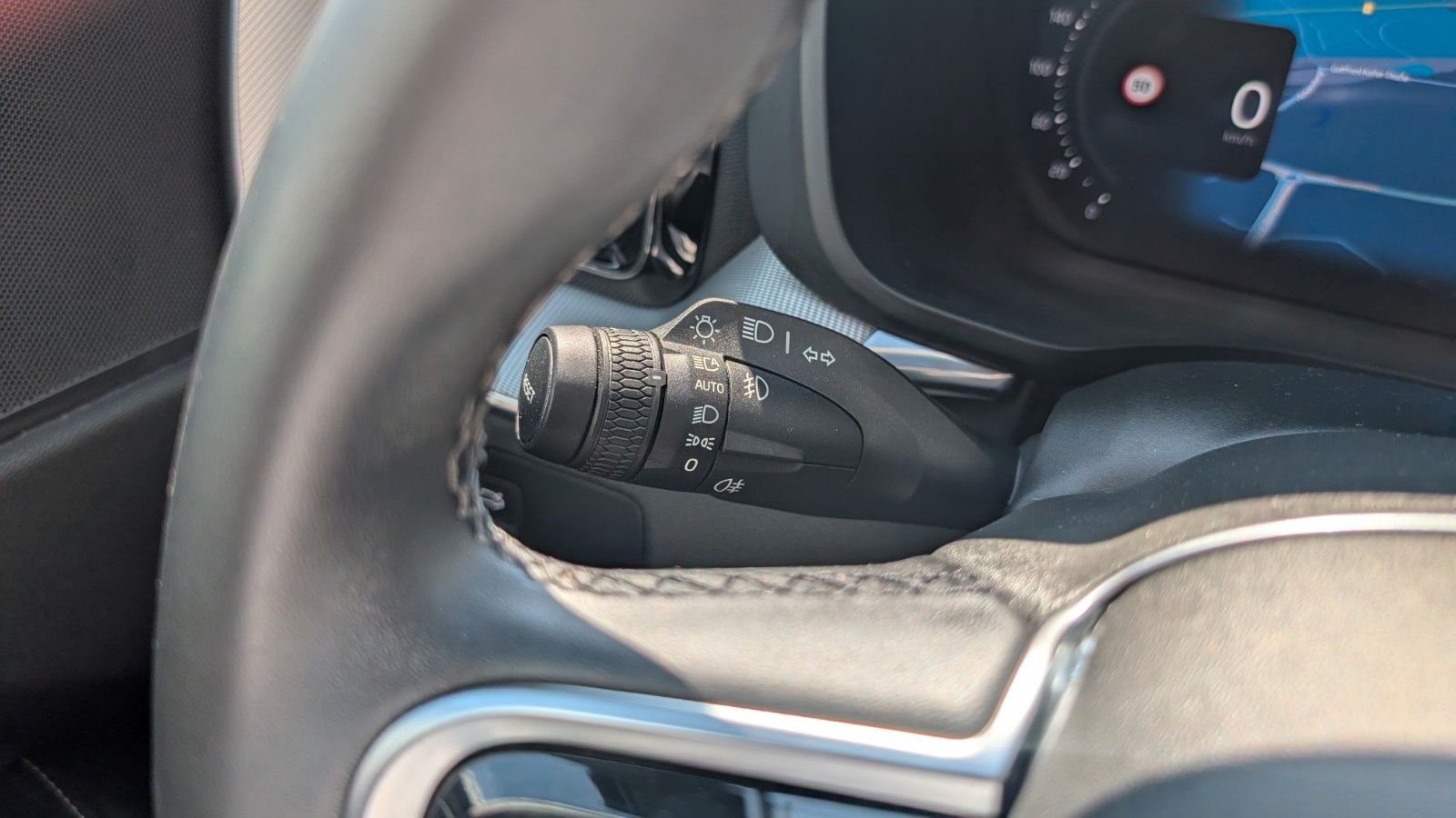 Volvo XC 60 B4 Plus Dark AWD | Standheitzung