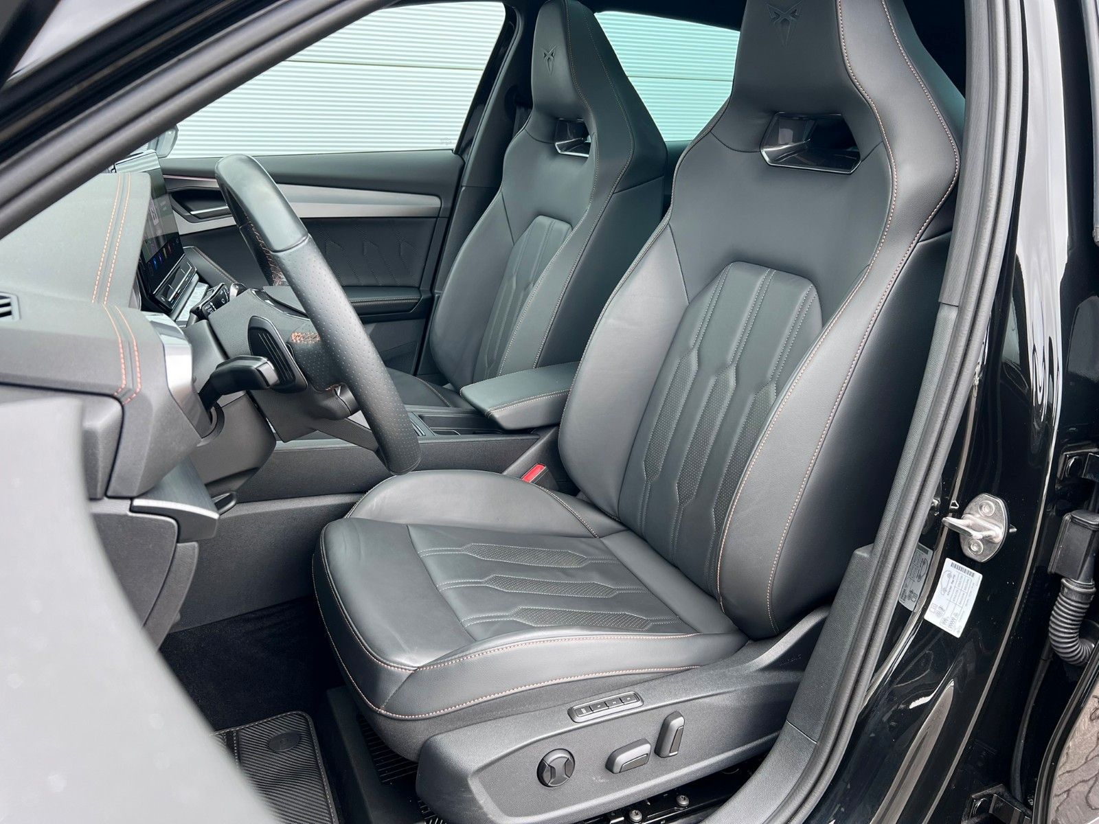 Cupra Formentor VZ 2.0 TSI DSG 4Drive-21" PANO BREMBO