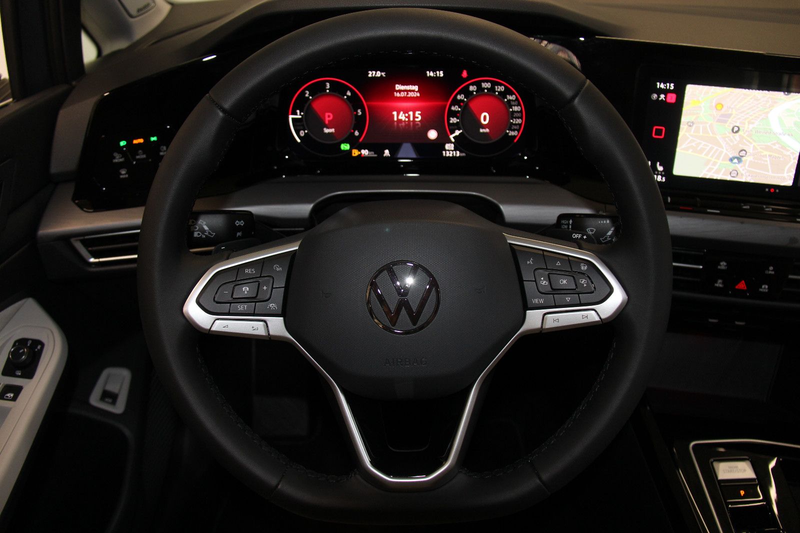 Volkswagen Golf 8 Var.Style 2.0 TDI DSG - Samsaru's Car Outlet