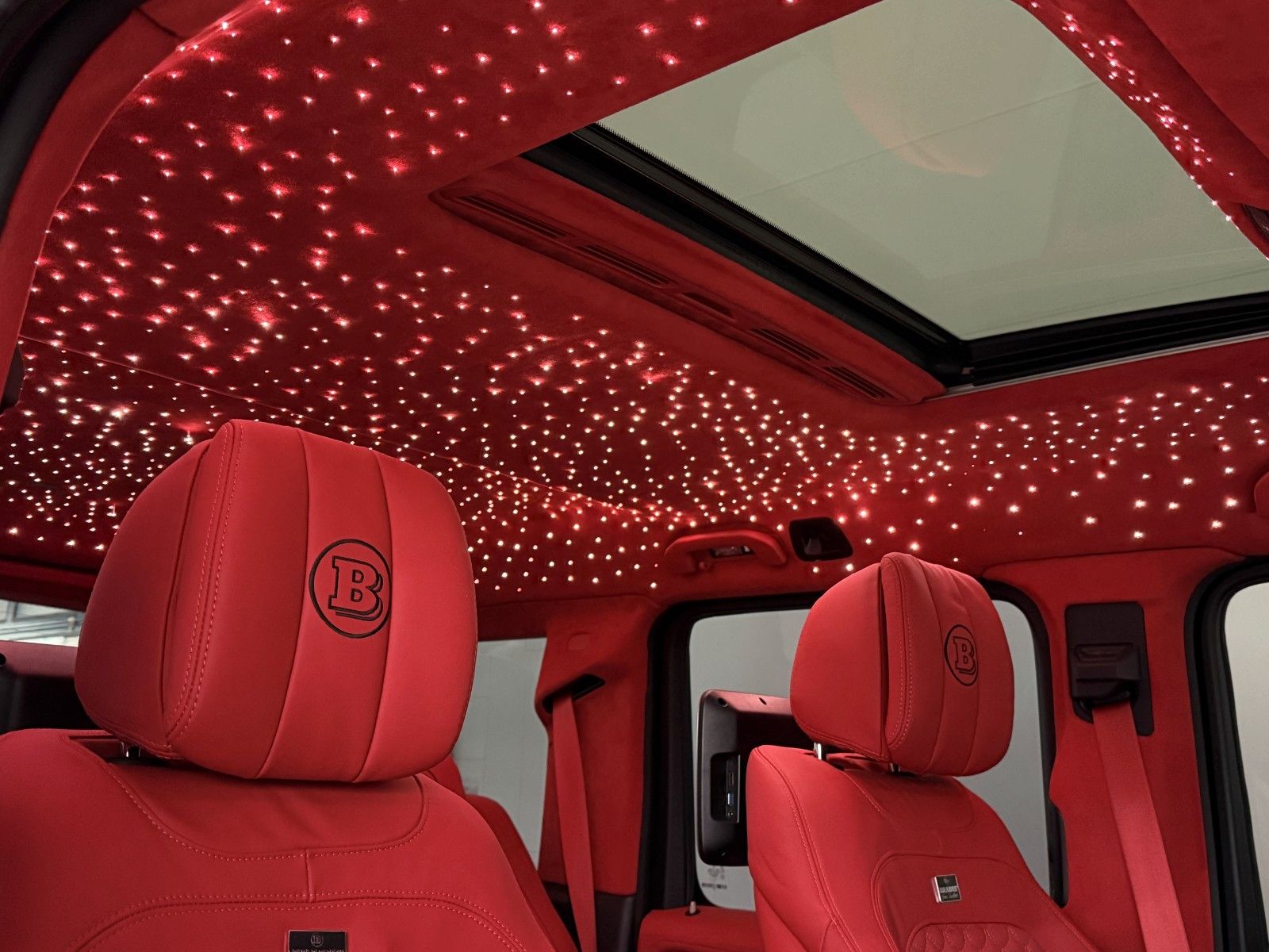 Mercedes-Benz G 63 AMG BRABUS - Samsaru's Car Outlet