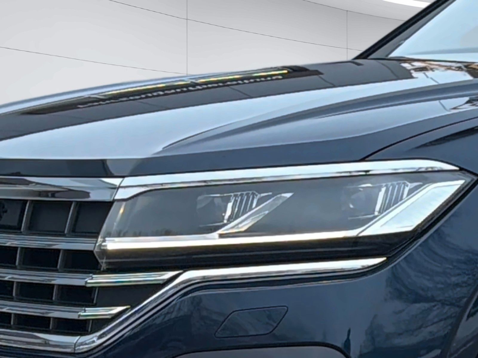 Volkswagen Touareg TDI 4Motion R Line 21" DYNAUDIO SD LEDER