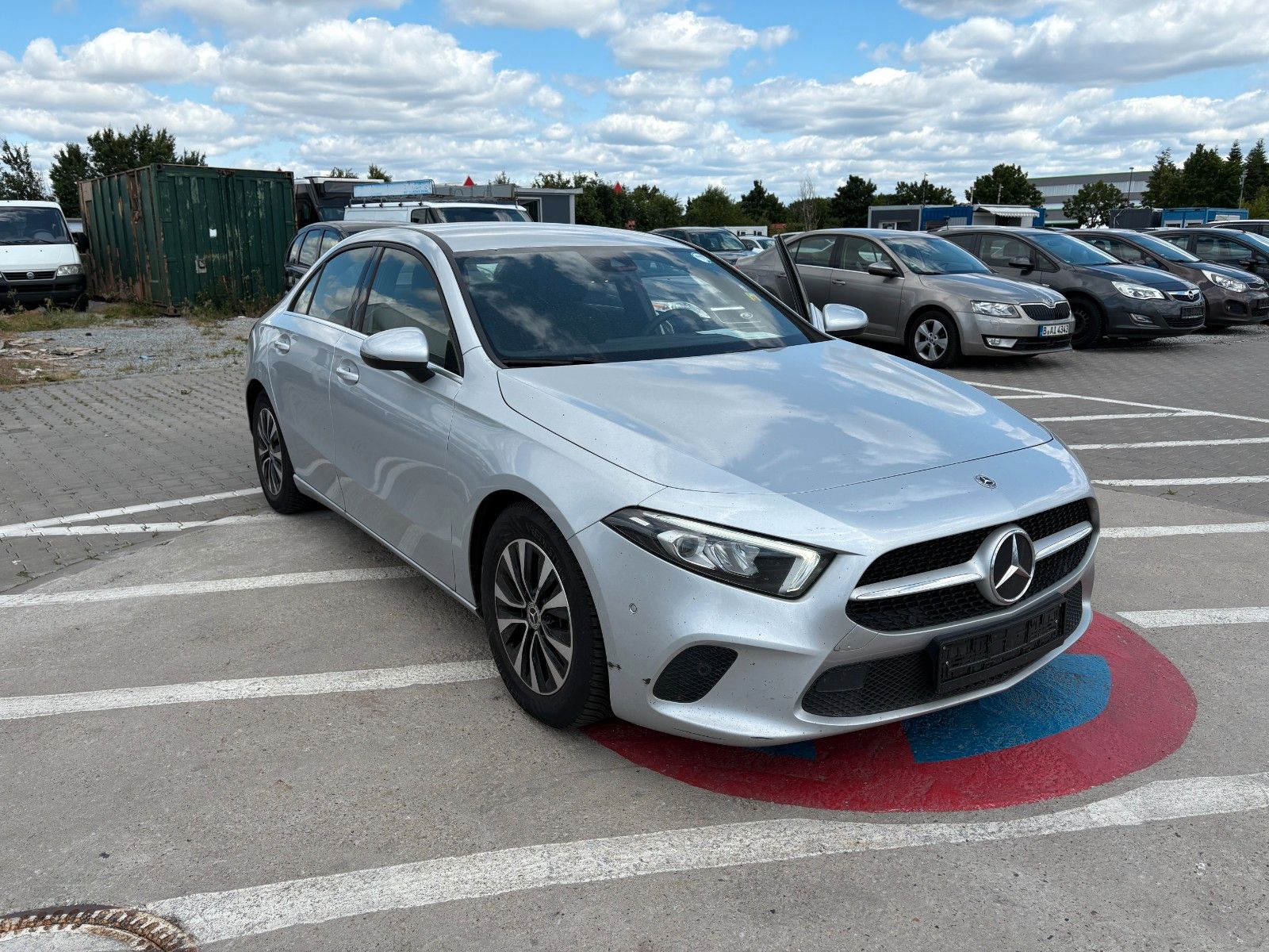 Mercedes-Benz A 180d Business - Samsaru's Car Outlet