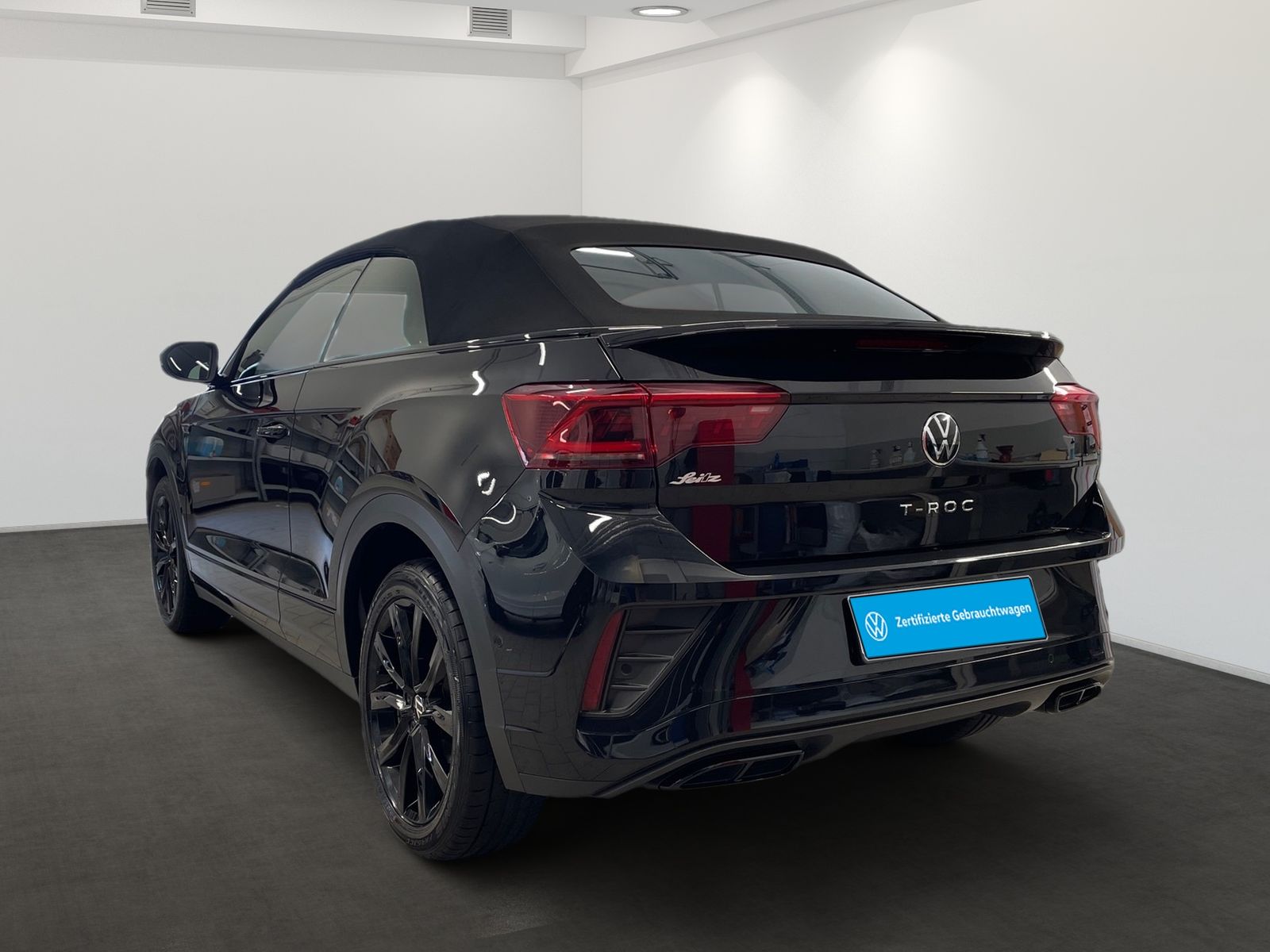 Volkswagen T-Roc R-Line - Samsaru's Car Outlet
