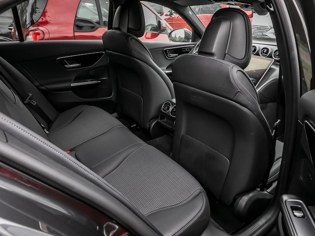 Mercedes-Benz C 180 Avantgarde - Samsaru's Car Outlet