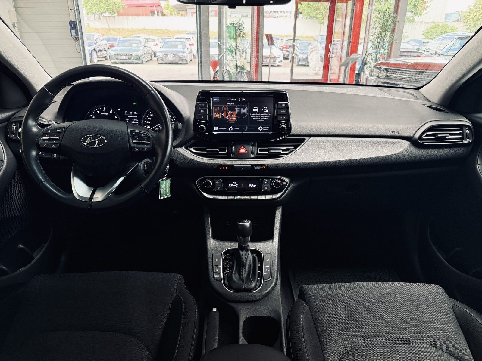 Hyundai i30 Trend Mild-Hybrid - Samsaru's Car Outlet