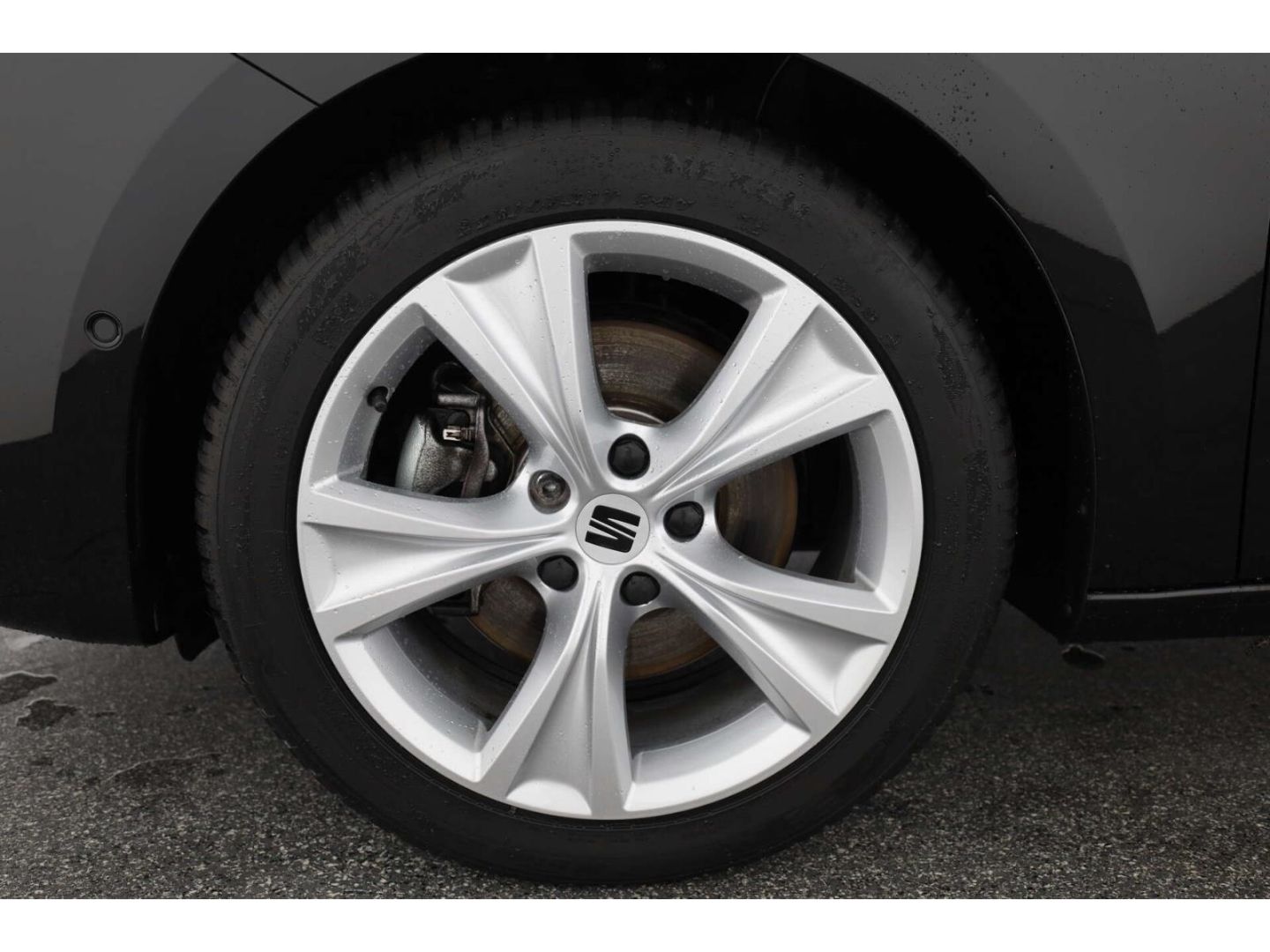Seat Leon Sportstourer 2.0 TDI DSG FR AHK/NAV/RFK/ACC