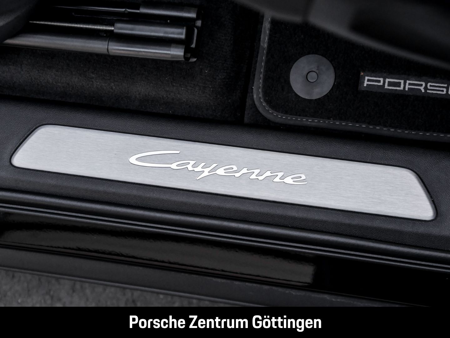 Porsche Cayenne Coupe BOSE Luftfederung Panoramadach LED