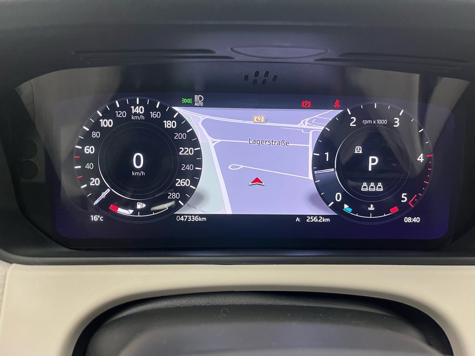 Range Rover Velar D300 S - Samsaru's Car Outlet