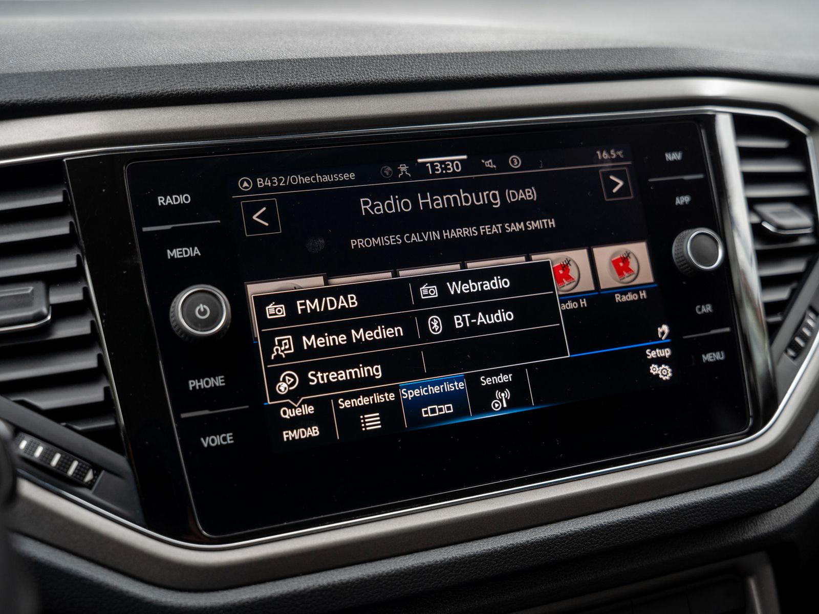 Volkswagen T-ROC Style 1.5 TSI DSG - Samsaru's Car Outlet