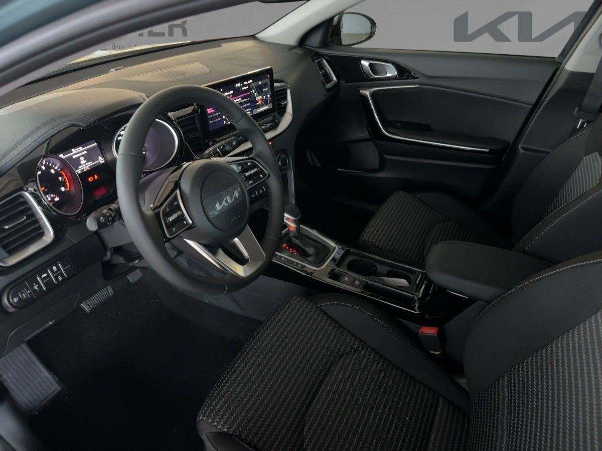 Kia cee'd 1.5T Vision - Samsaru's Car Outlet