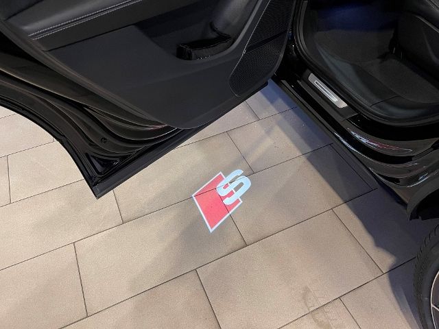 Audi Q7 50 TDI quattro competition plus