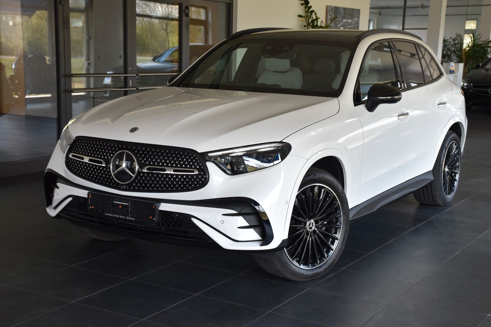 Mercedes-Benz GLC 300 de 4M AMG LINE - Samsaru's Car Outlet
