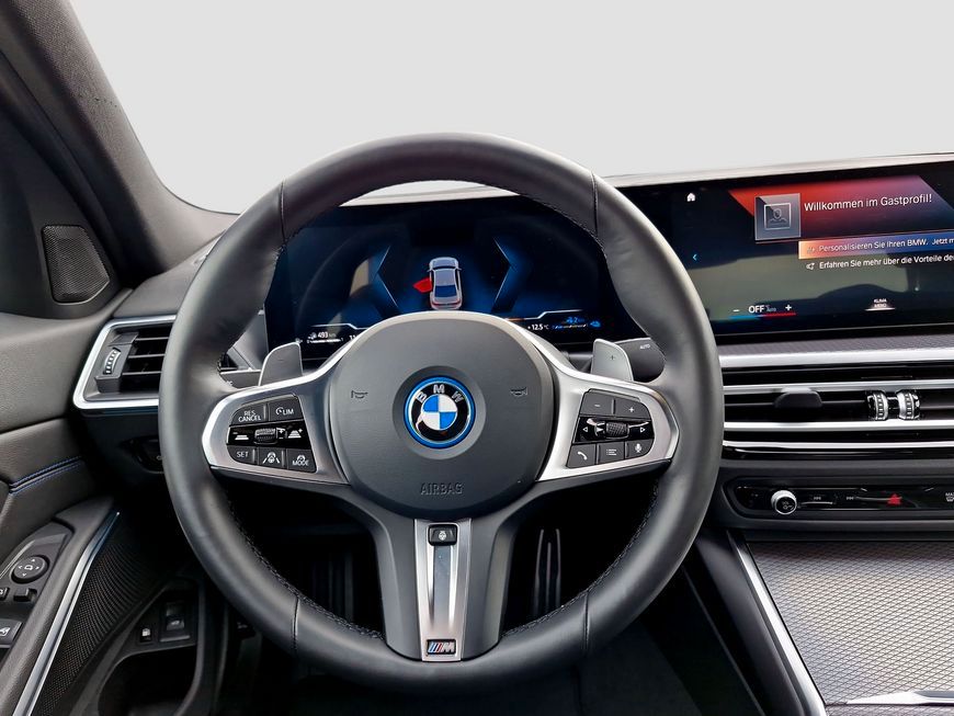 BMW 330e xDrive Aut. - Samsaru's Car Outlet