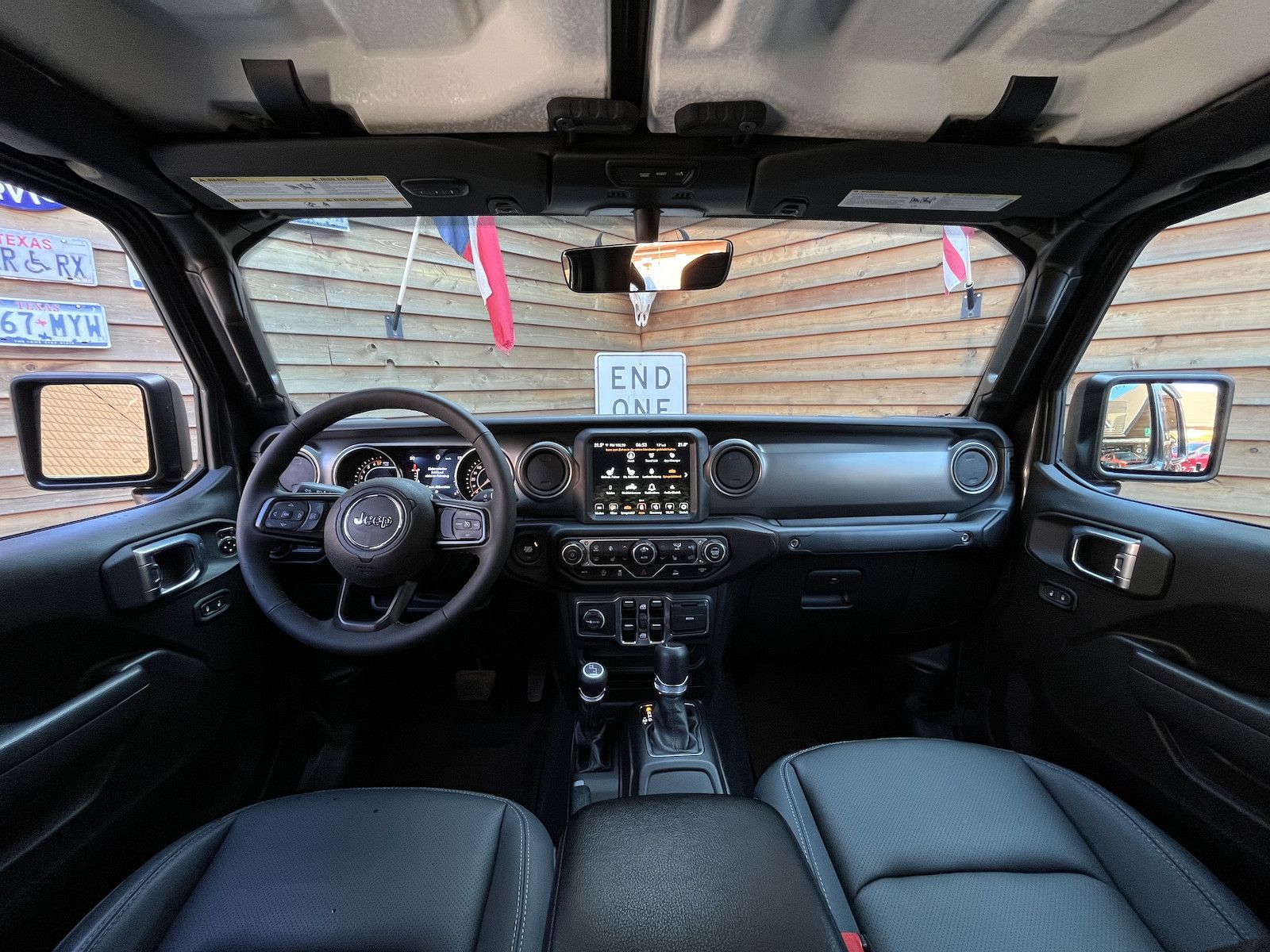 Jeep Gladiator 3,6l WILLYS 4x4 CarPlay AHK ALPINE LPG