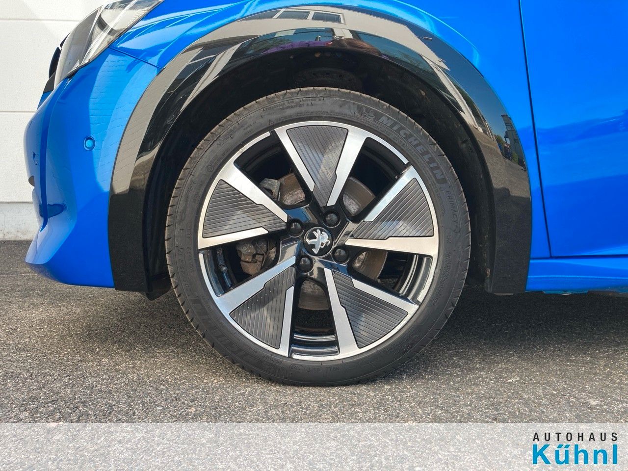 Peugeot E-208 GT Elektro - Samsaru's Car Outlet