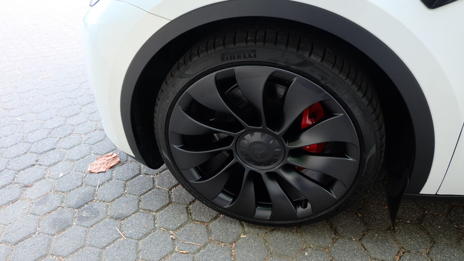 Tesla Model Y Performance Dual Motor AWD, LM 21"