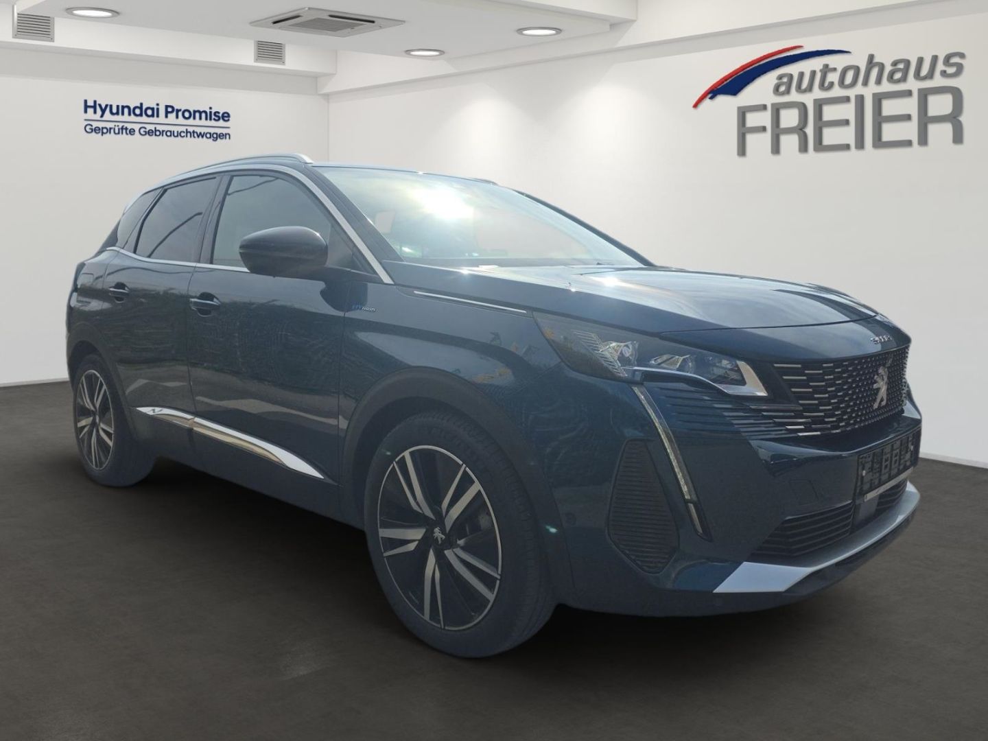 Peugeot 3008 Hybrid 225 GT AHK-abnehmbar Navi Digitales