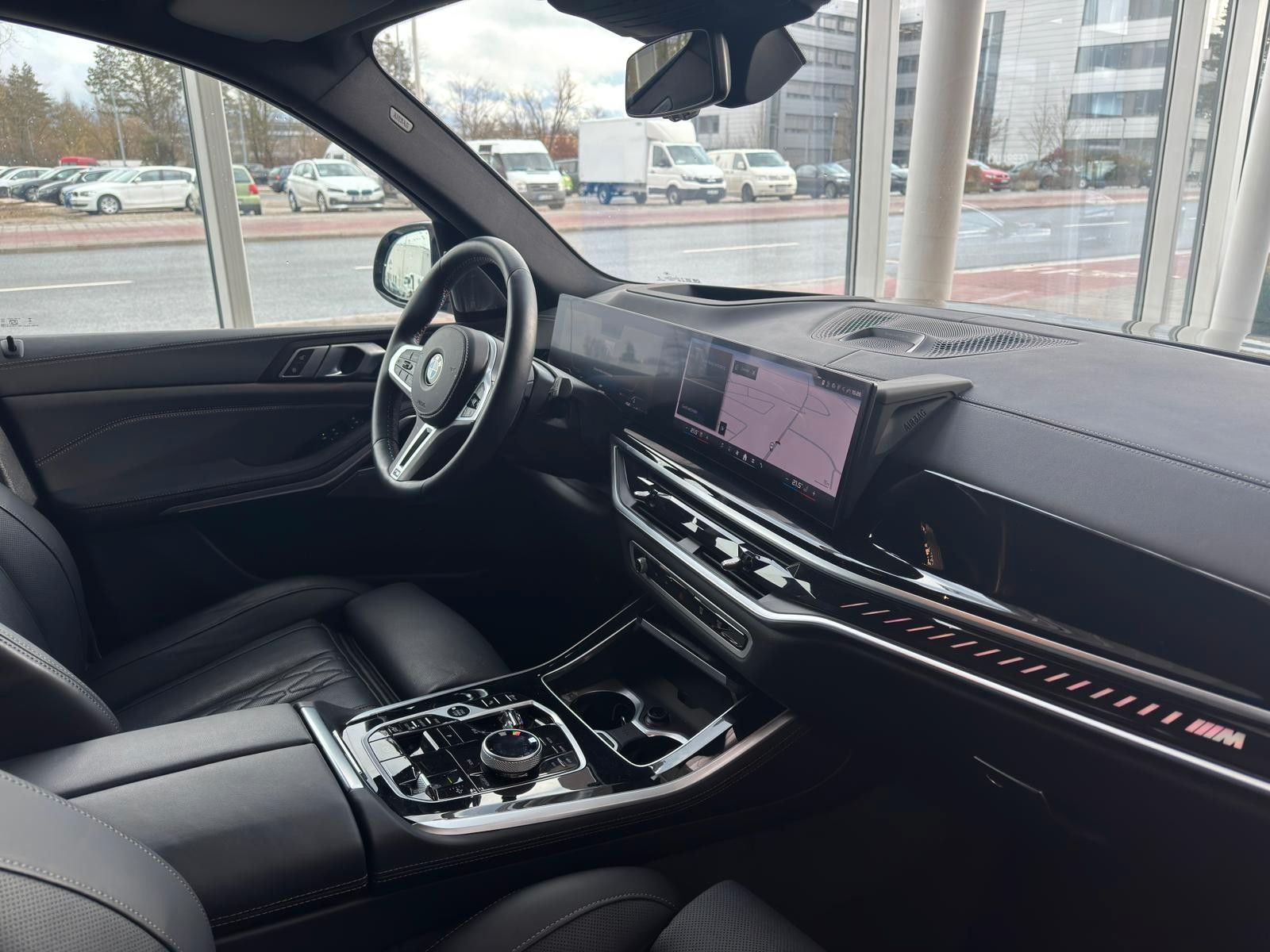 BMW X5 M60i xDrive über 150K NP Vollausstattung!