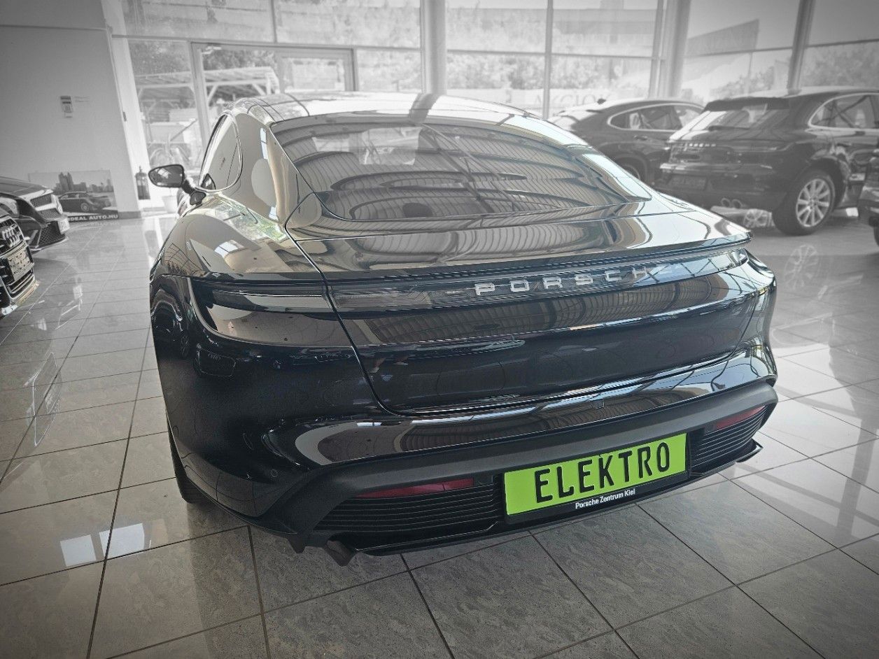 Porsche Taycan Turbo !GARANTIE! BOSE/MATRIX/KERAMIK