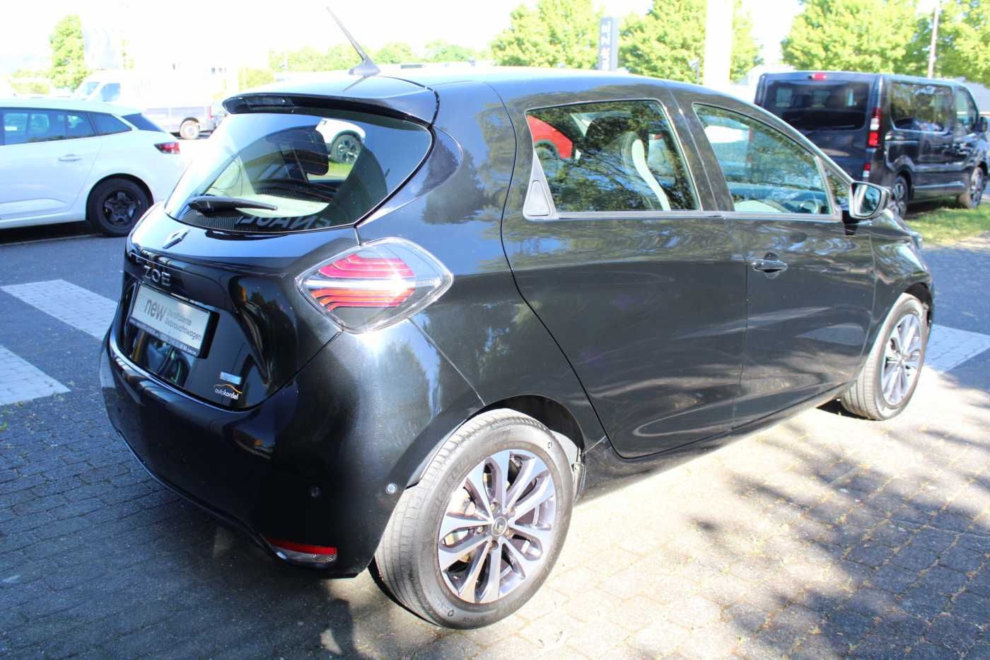 Renault ZOE Z.E. 50 INTENS - Samsaru's Car Outlet