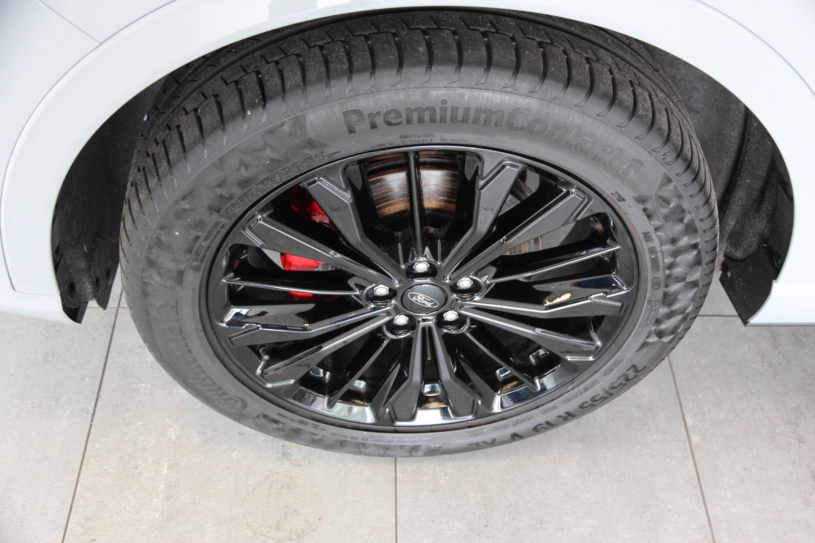 Ford Kuga Plug-In Hybrid PHEV ST-Line X - Samsaru's Car Outlet