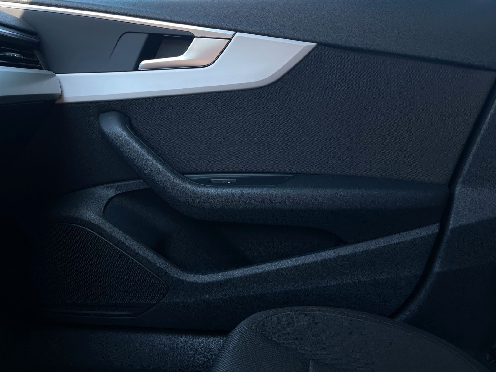 Audi A4 40 TDI quattro advanced - Samsaru's Car Outlet