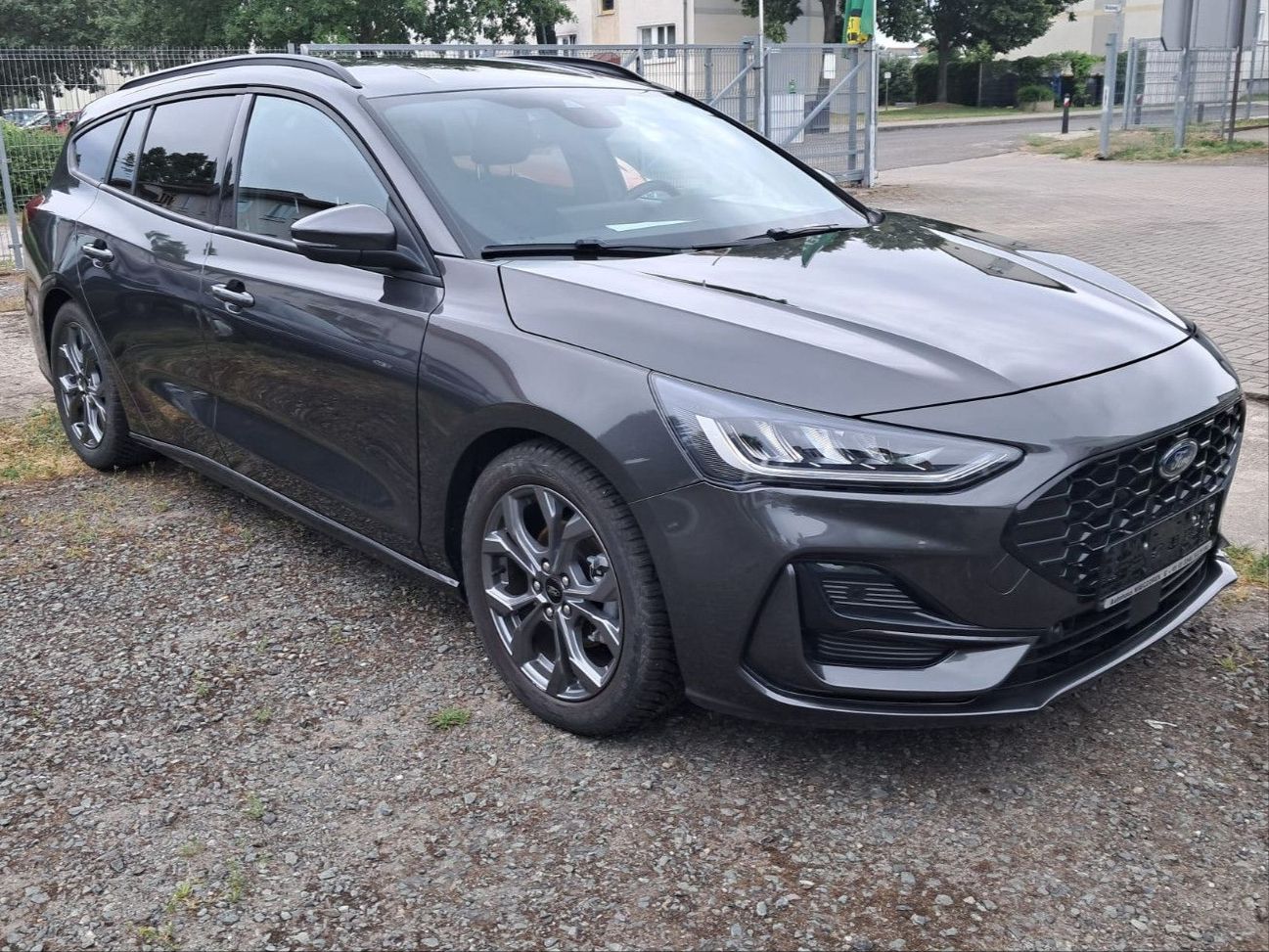 Ford Focus Turnier ST-Line 1.5 Autom,Navi,ALU,Allwett