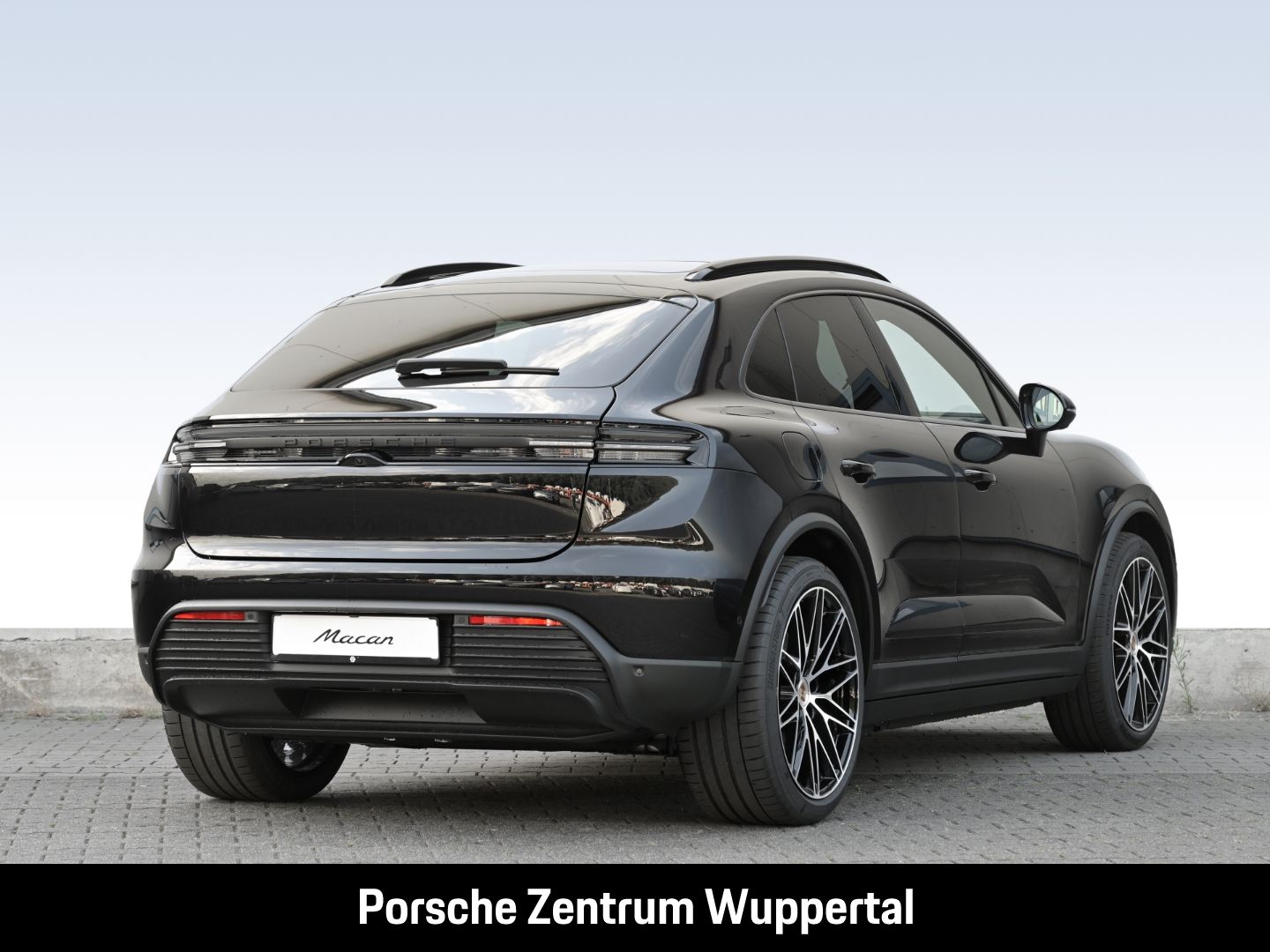 Porsche Macan 4 BOSE Luftfederung Panoramadach InnoDrive
