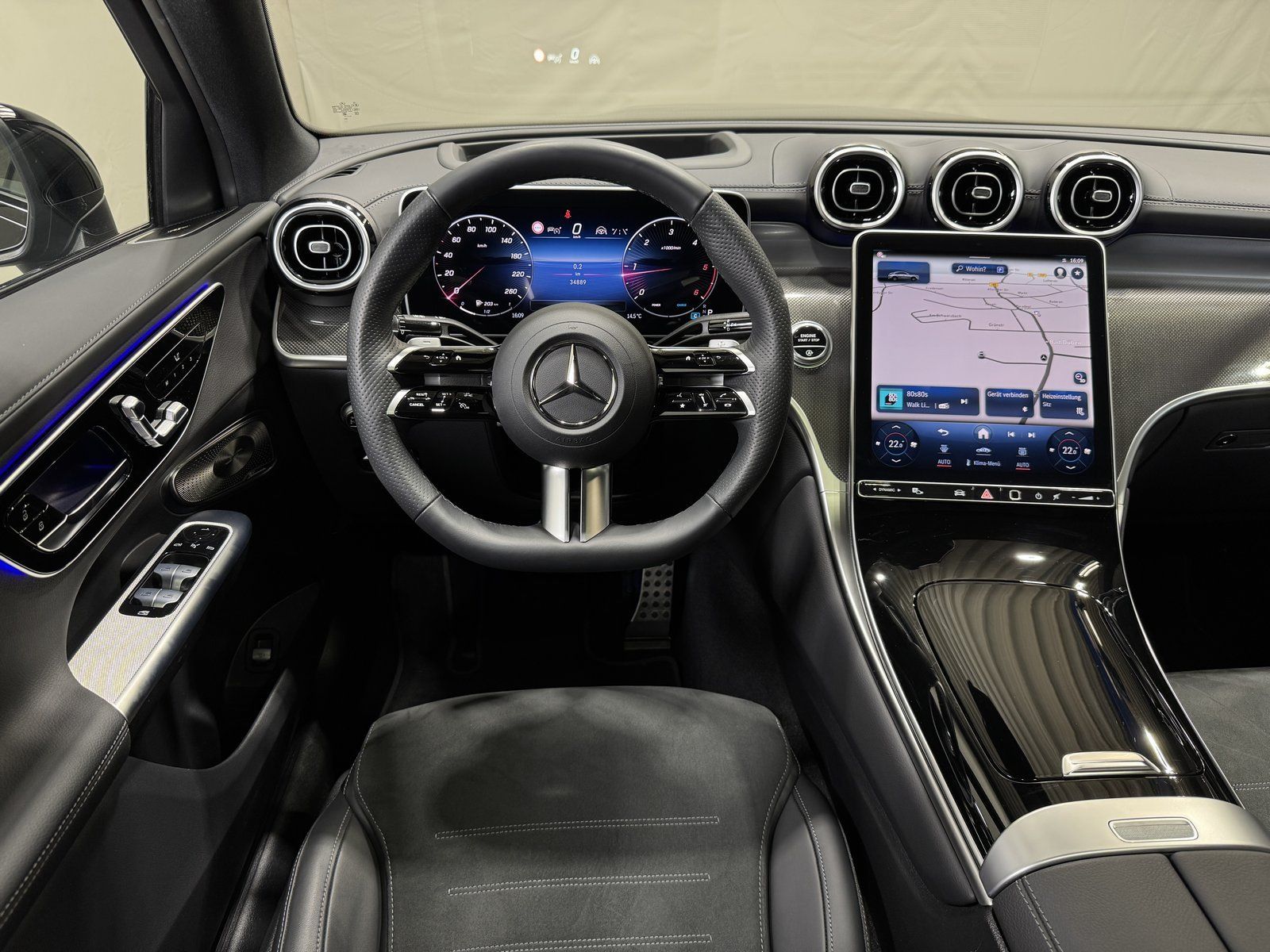Mercedes-Benz GLC 300 d 4M AMG Night 360° Distro AHK Digital