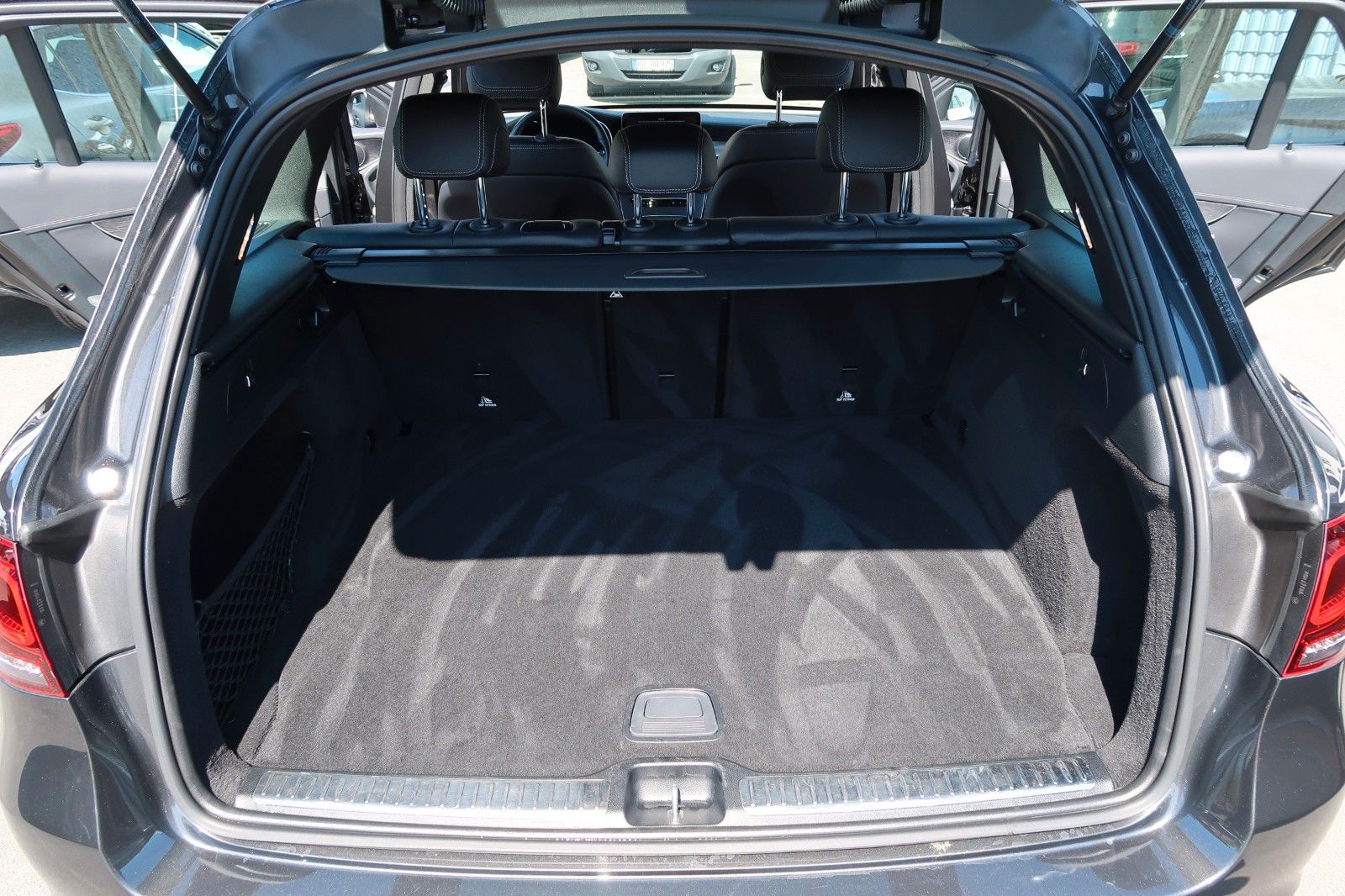 Mercedes-Benz GLC 220 d 4Matic Exclusive - Samsaru's Car Outlet