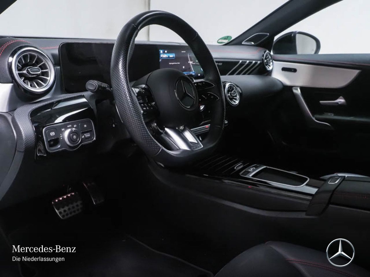 Mercedes-Benz CLA 35 AMG 4M - Samsaru's Car Outlet
